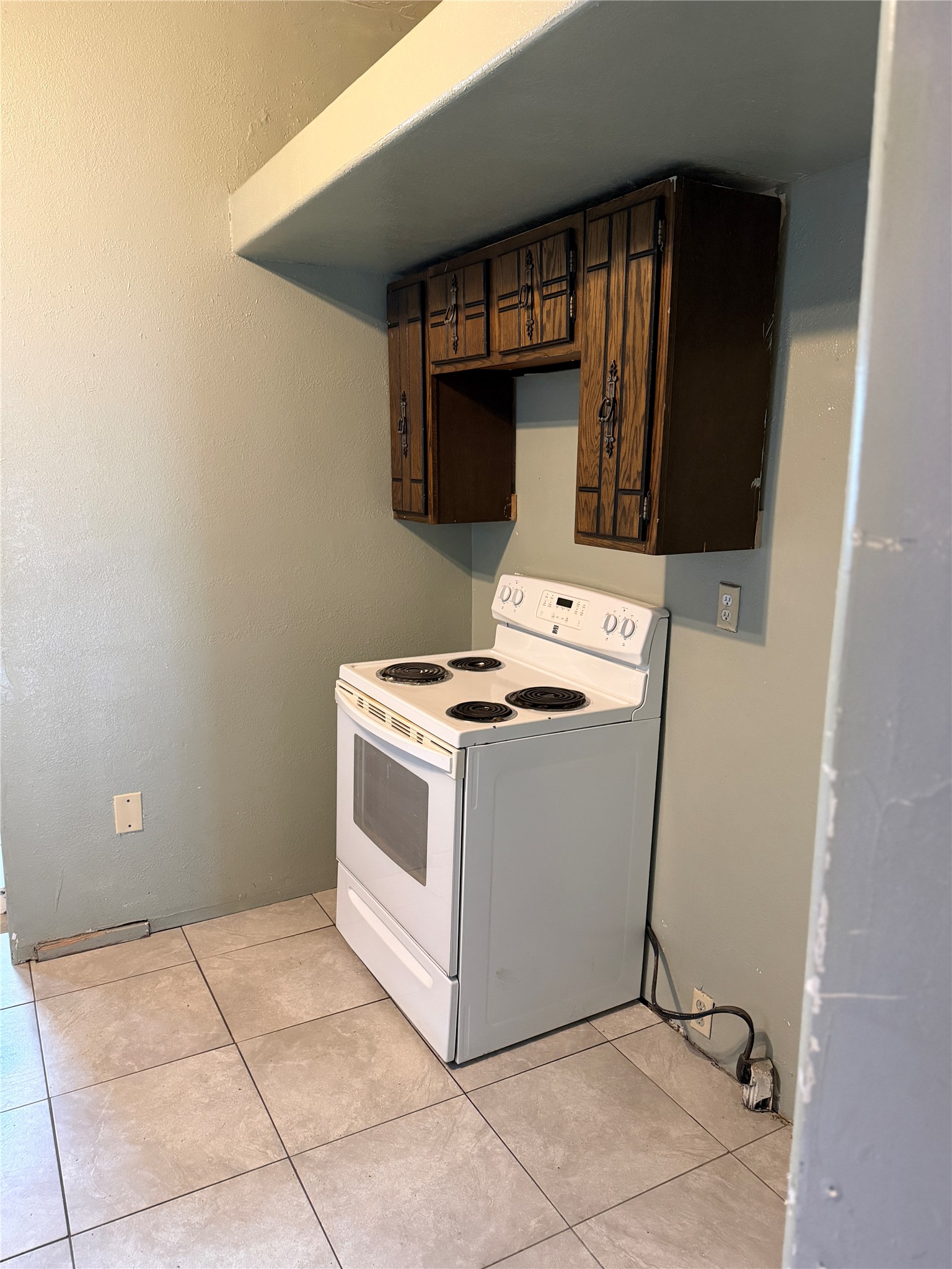 527 W Park Street Property Photo 12