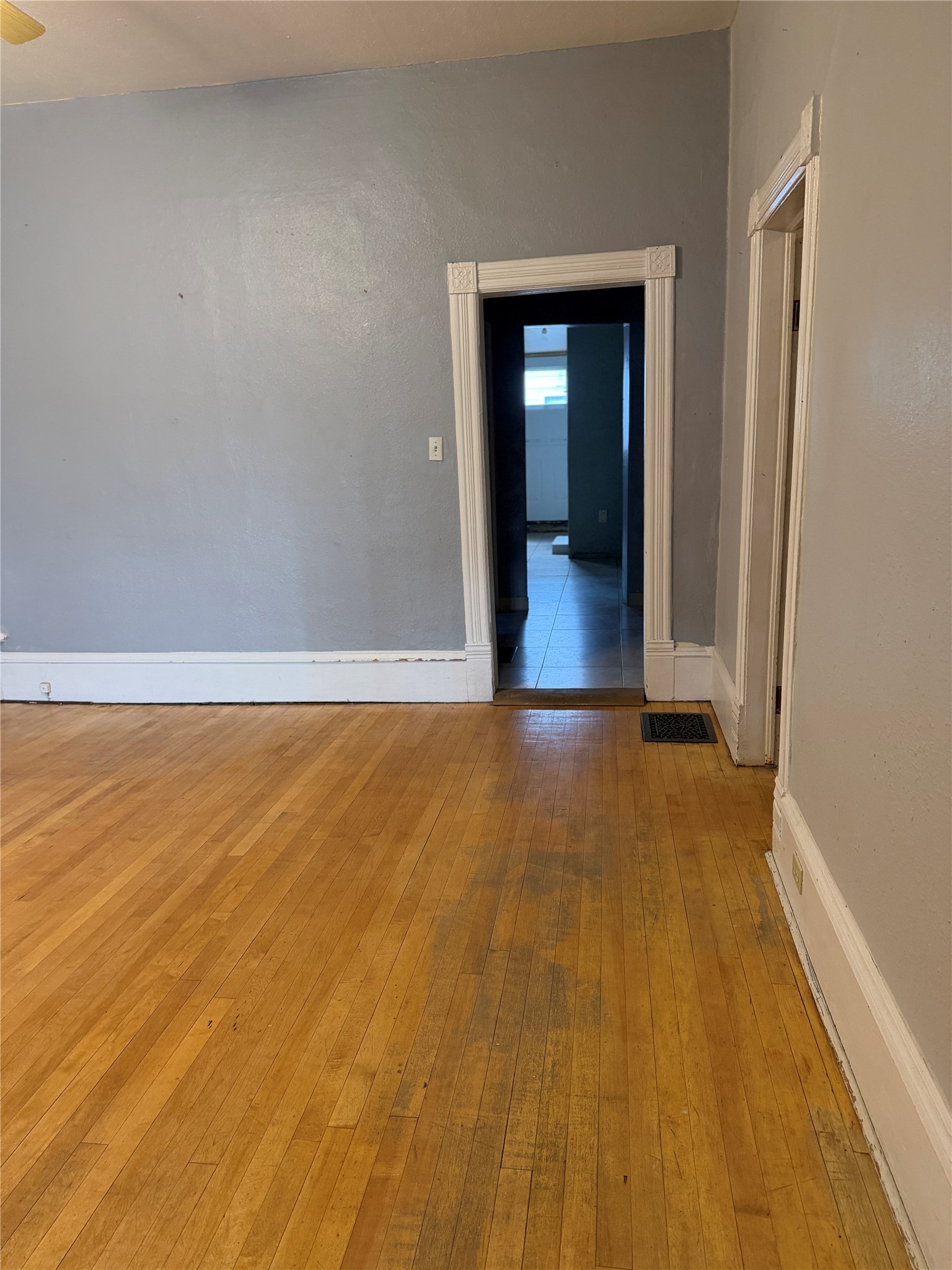 527 W Park Street Property Photo 16