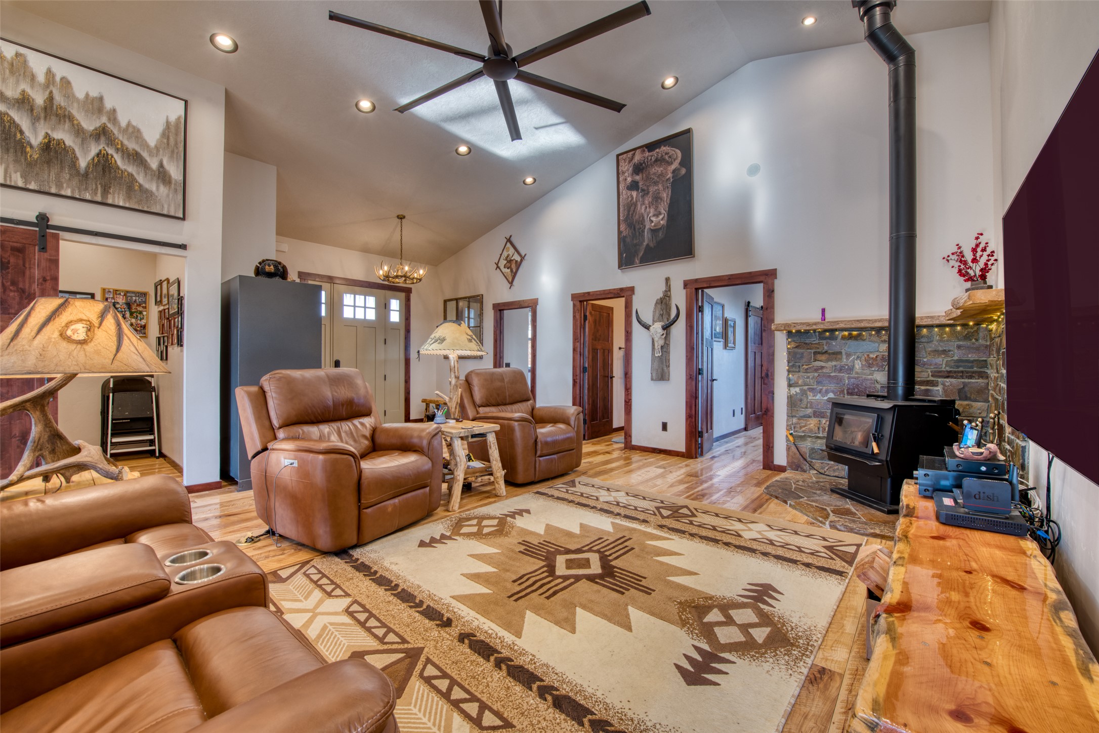 217 Peekaboo Trail Property Photo 10