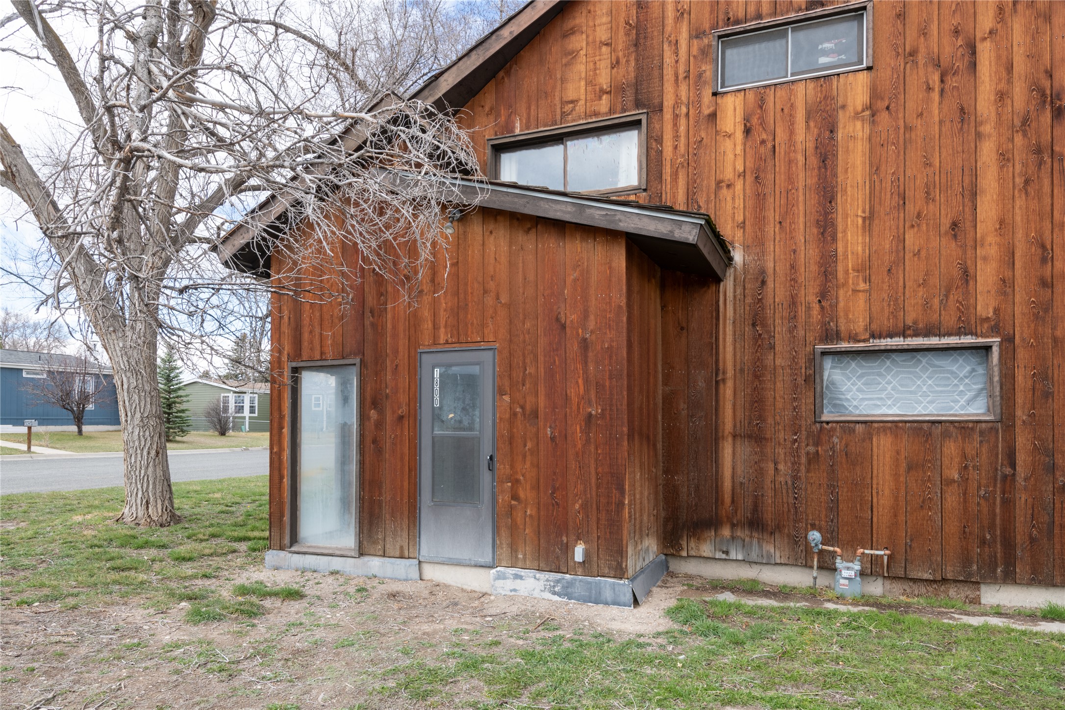 1800 Laurel Street Property Photo 4