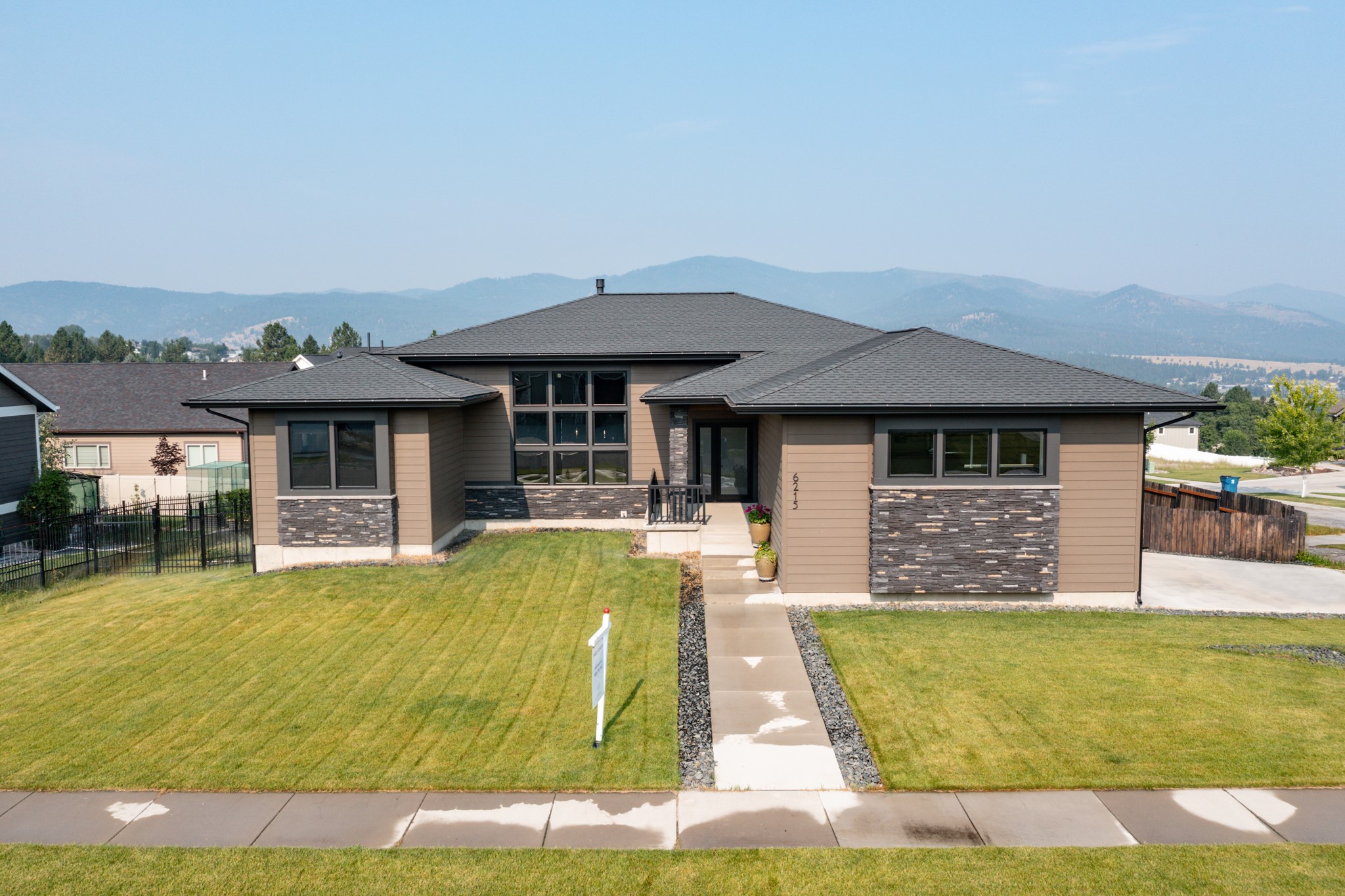 6215 Marias Street Property Photo 1