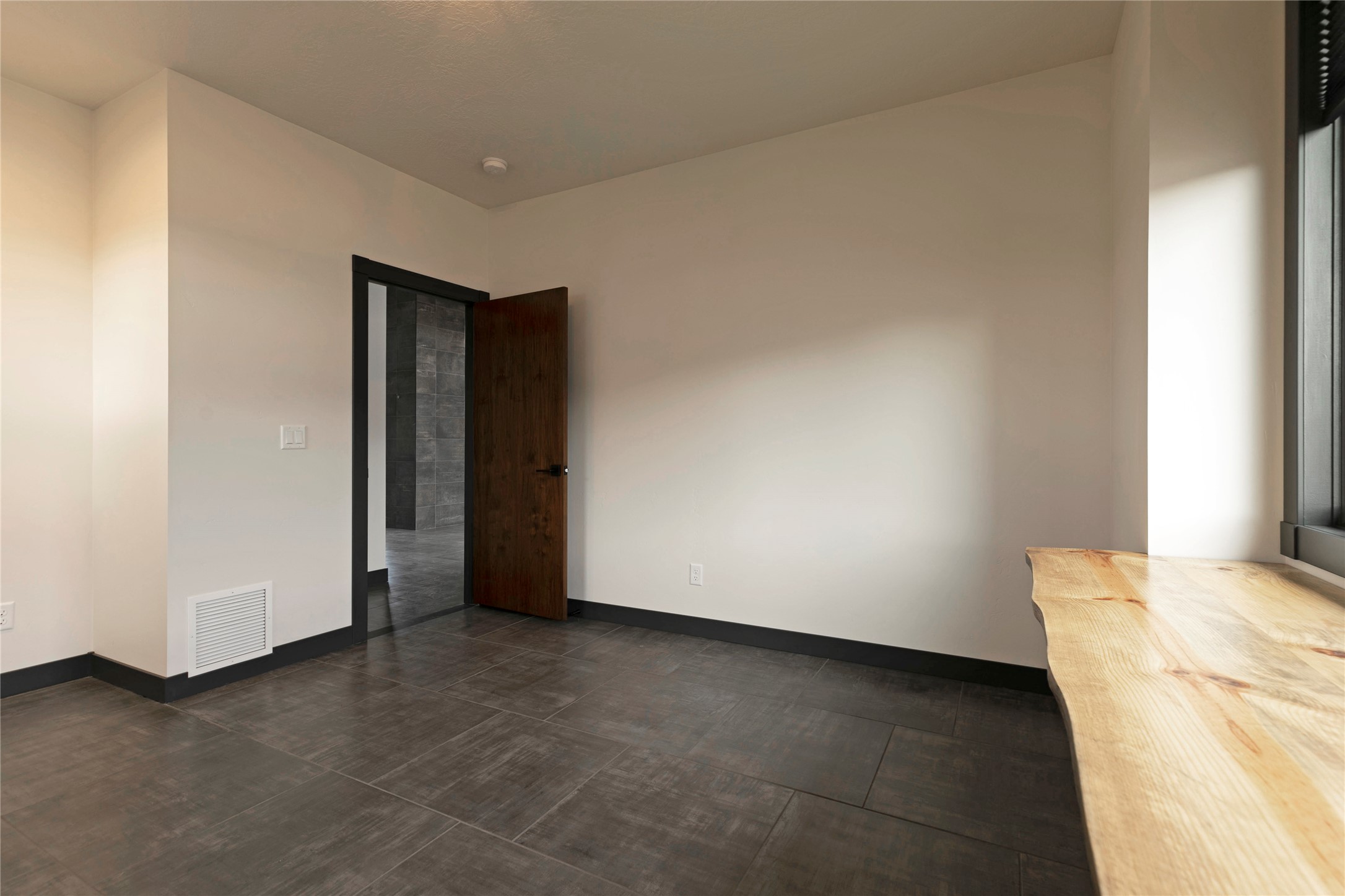 6215 Marias Street Property Photo 12