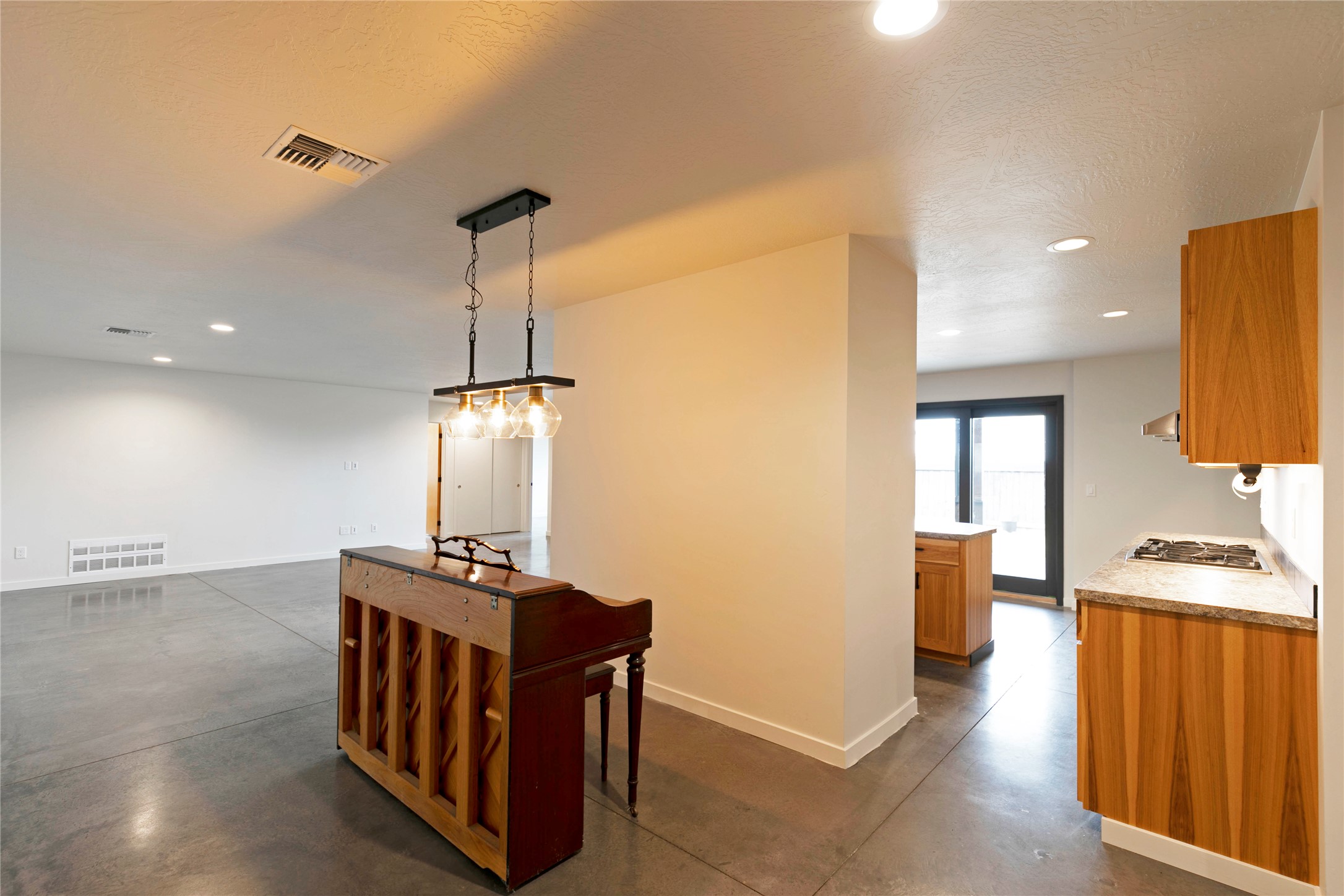6215 Marias Street Property Photo 56