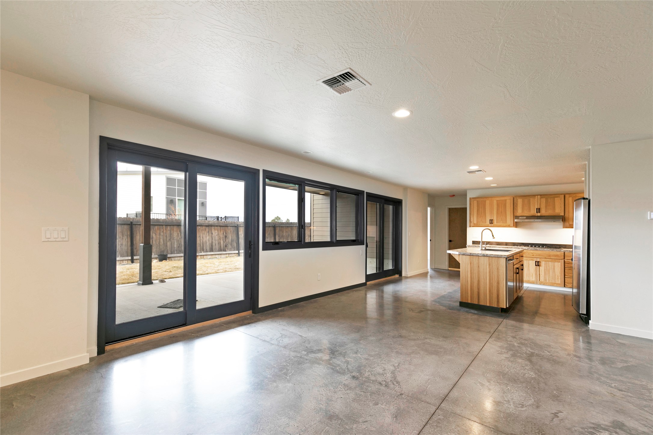 6215 Marias Street Property Photo 58