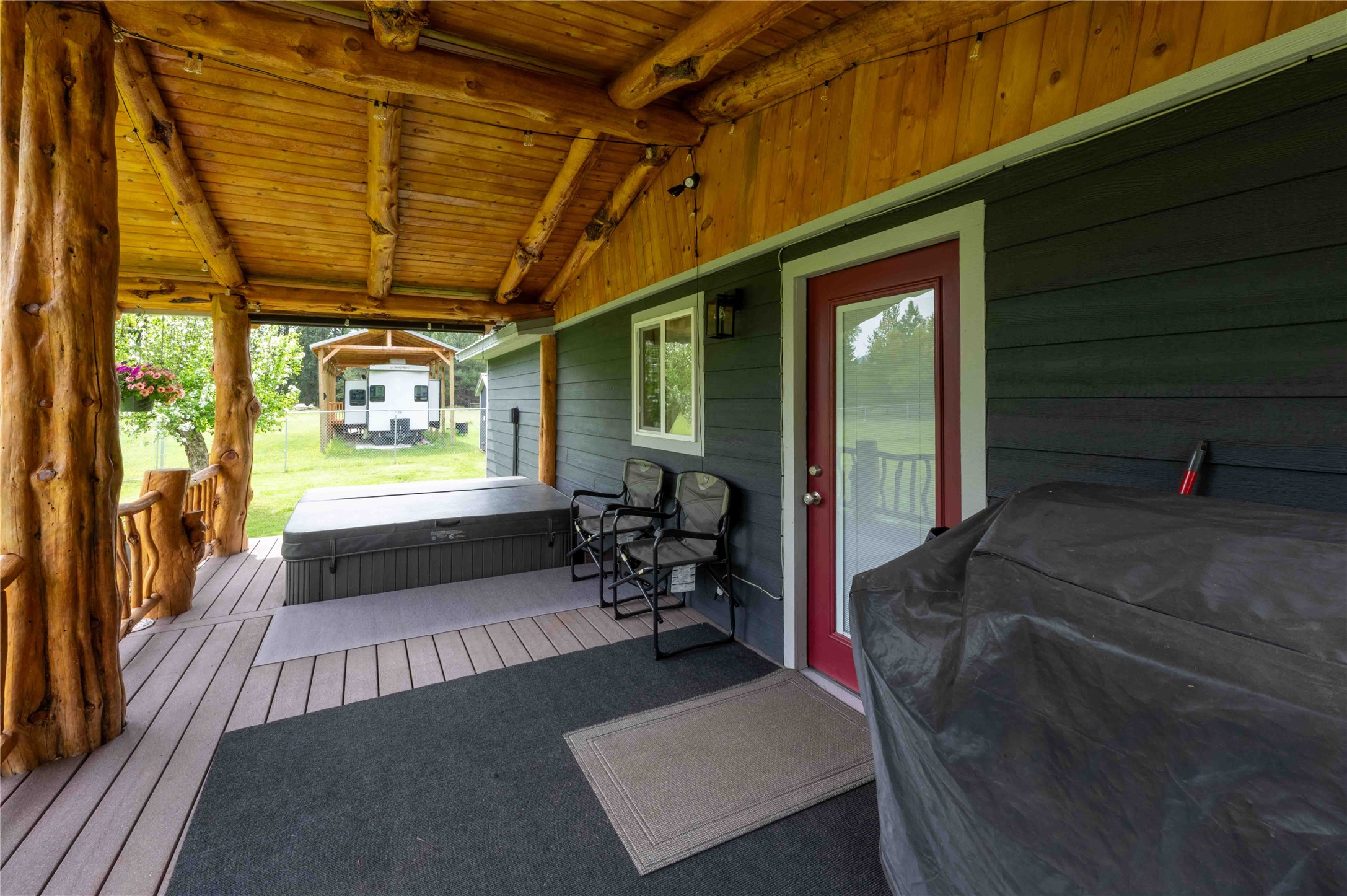 26 Willow Lane Property Photo 8