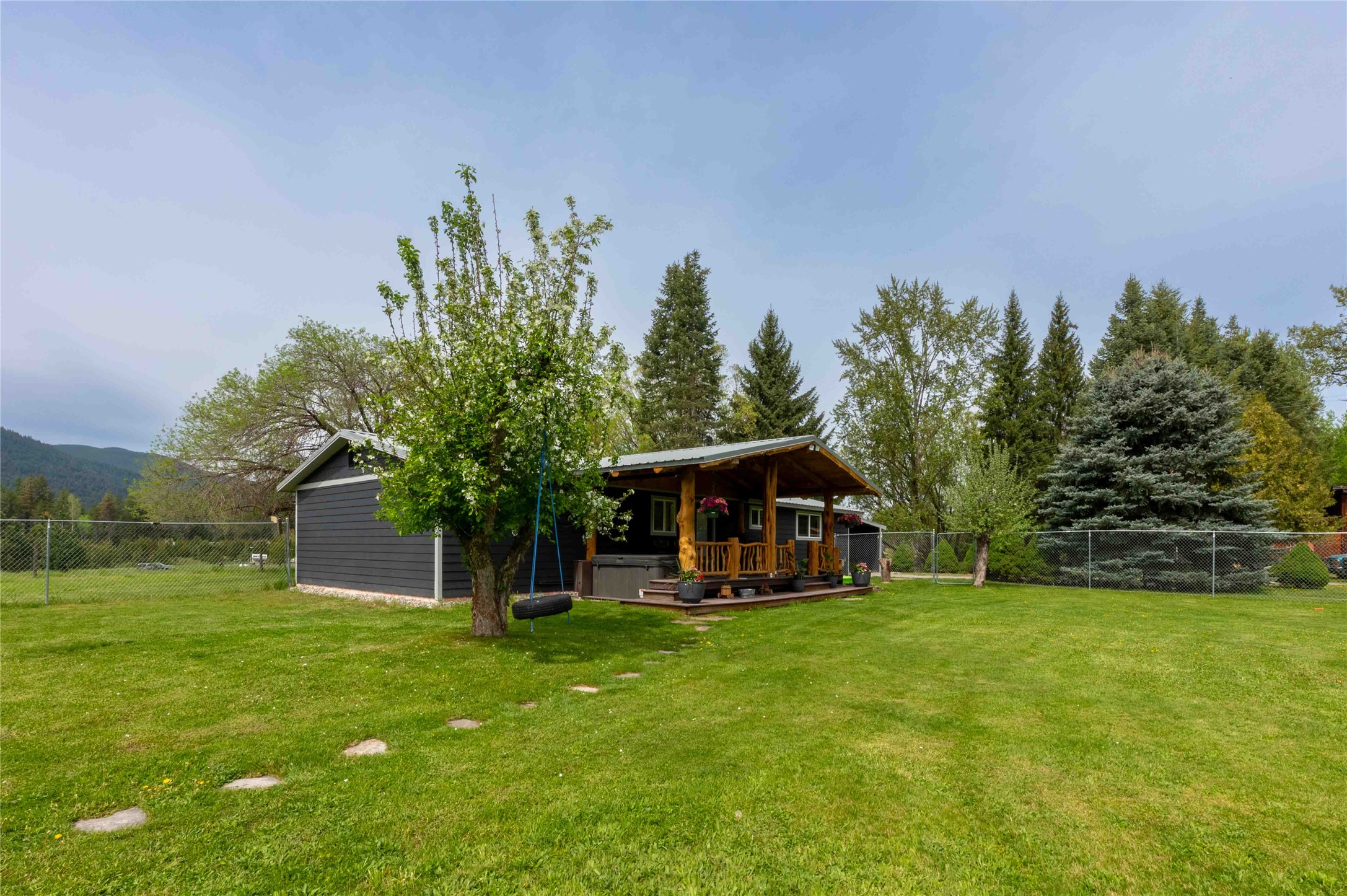 26 Willow Lane Property Photo 10