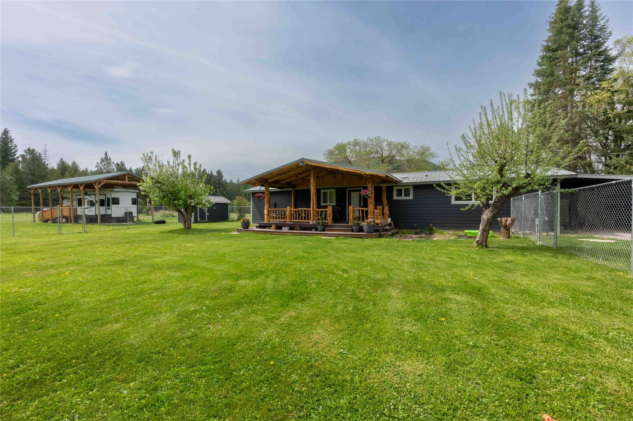 26 Willow Lane Property Photo 12