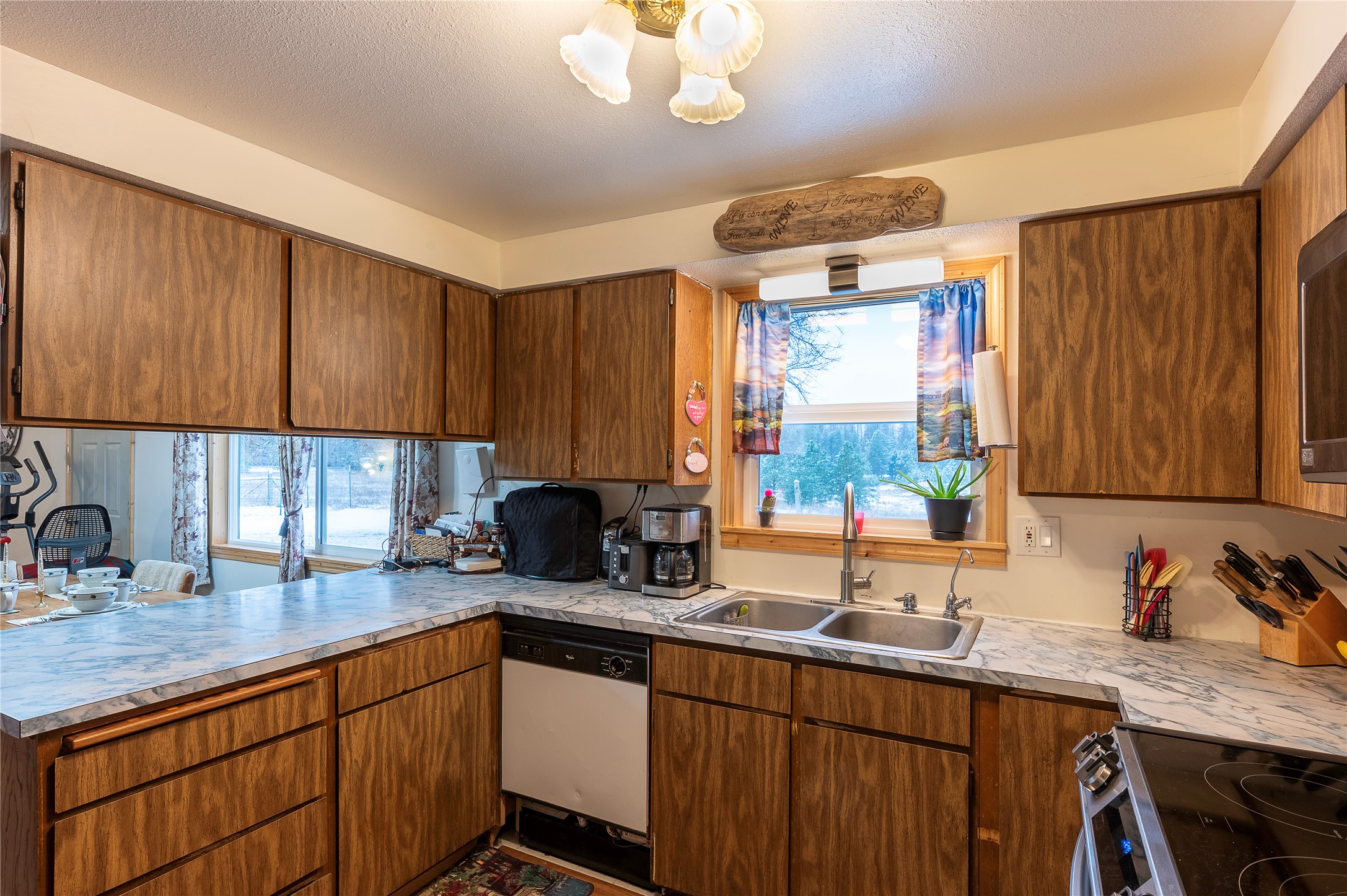 26 Willow Lane Property Photo 14