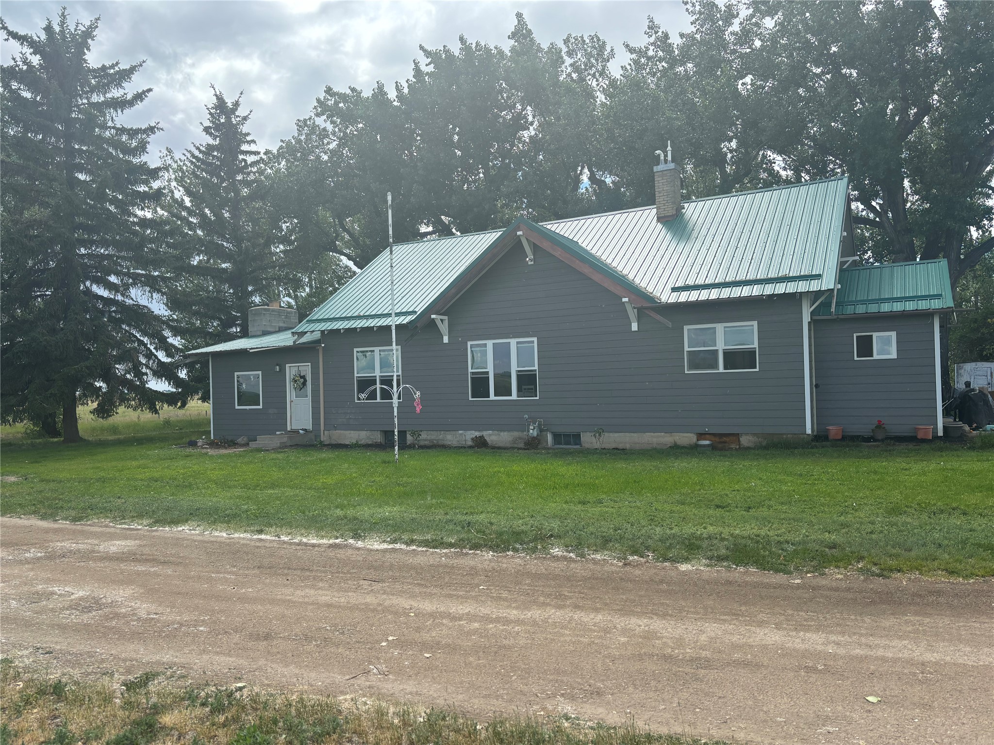 390 Little Road Property Photo 1