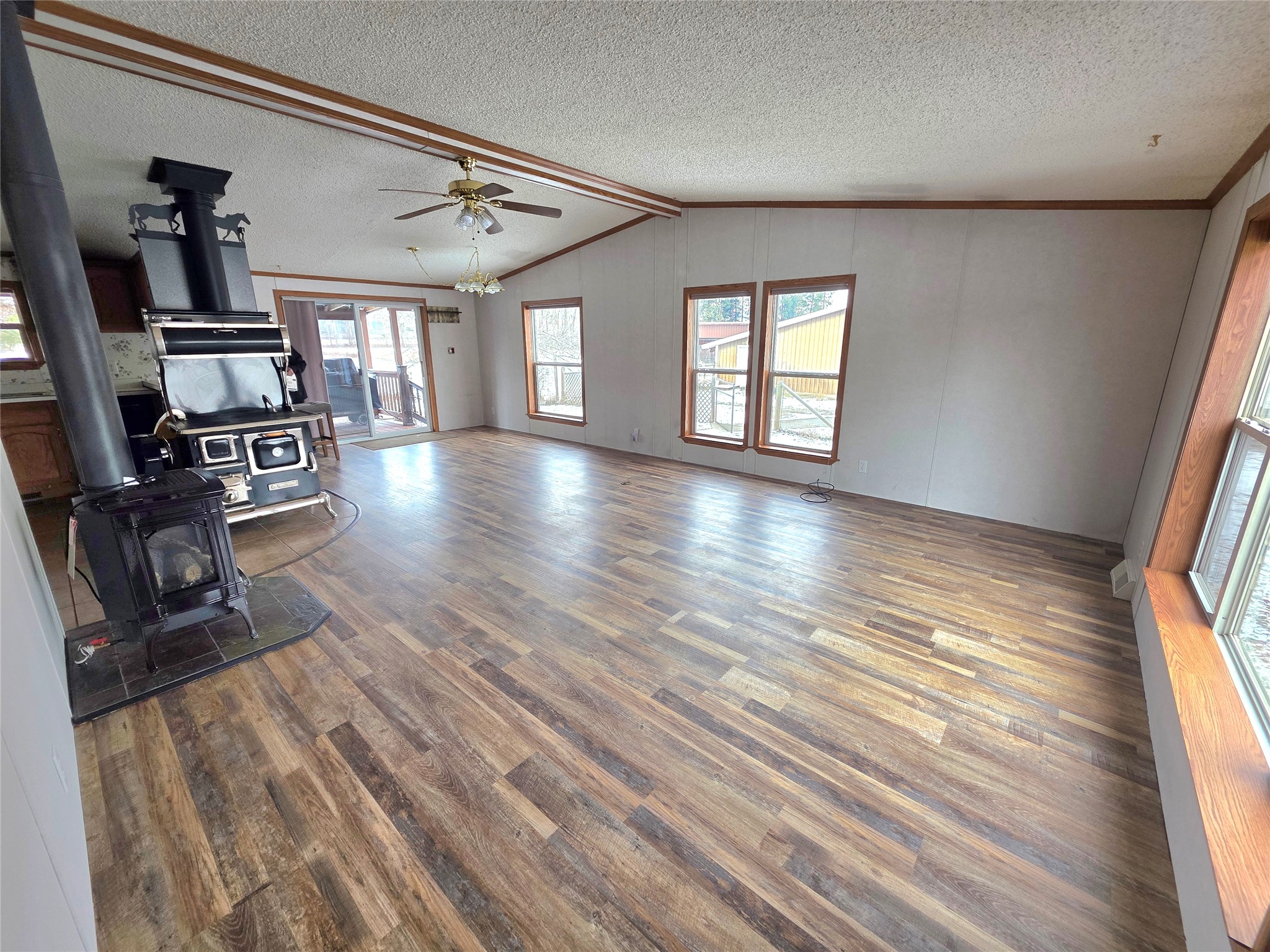 20233 Leo Hansen Road Property Photo 9