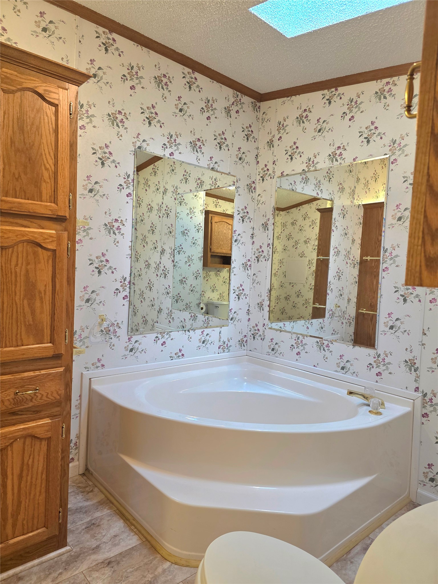 20233 Leo Hansen Road Property Photo 17