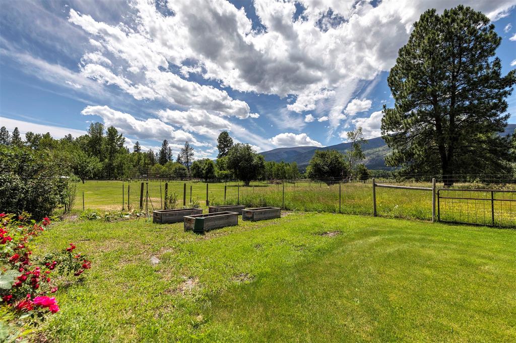 20233 Leo Hansen Road Property Photo 25