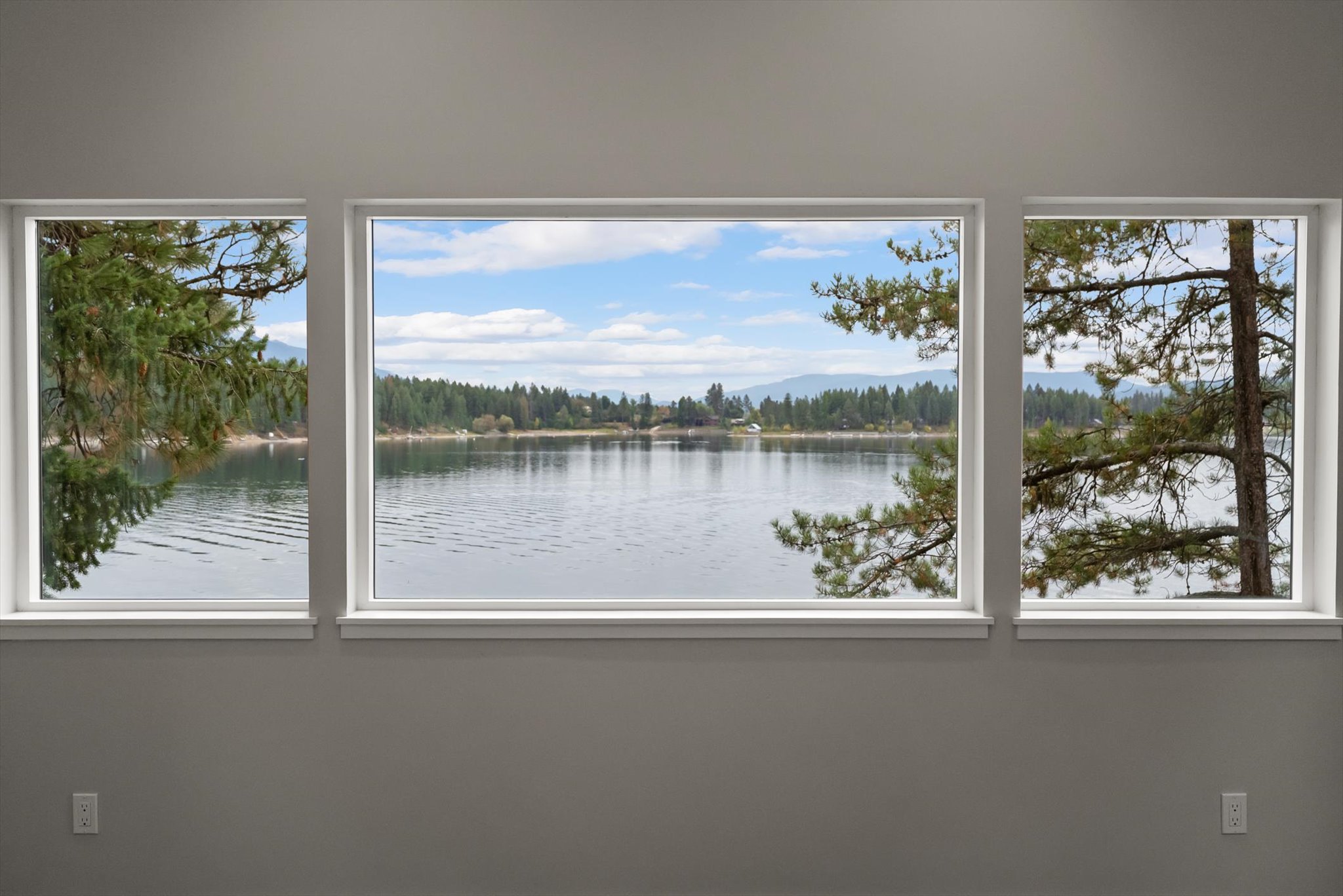 1844 Echo Cabin Loop Property Photo 31