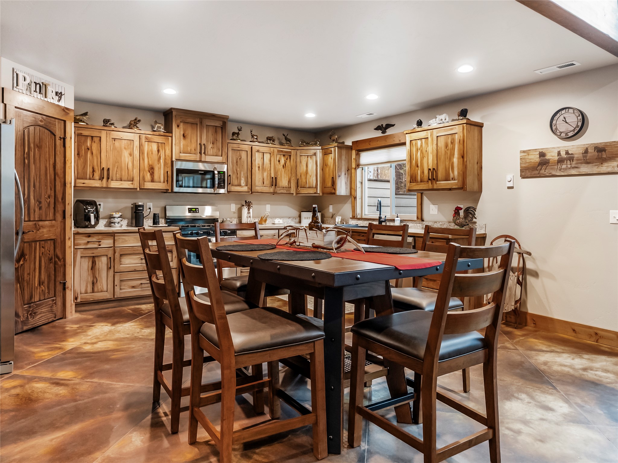 536 E Evergreen Drive Property Photo 12
