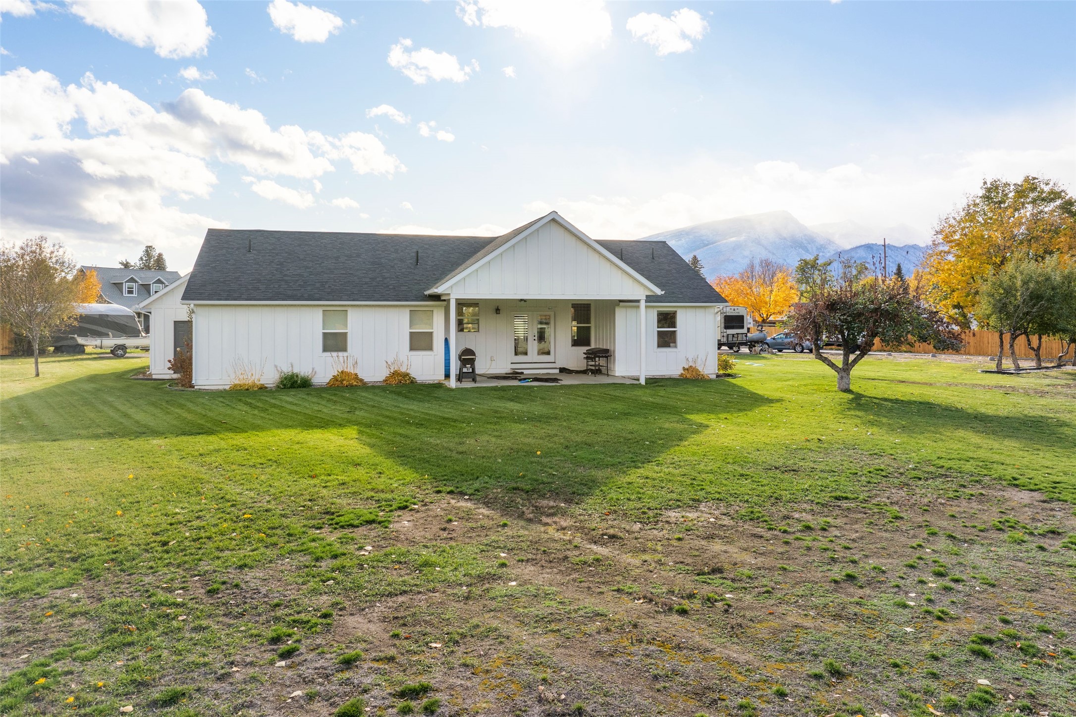 324 Doran Lane Property Photo 3
