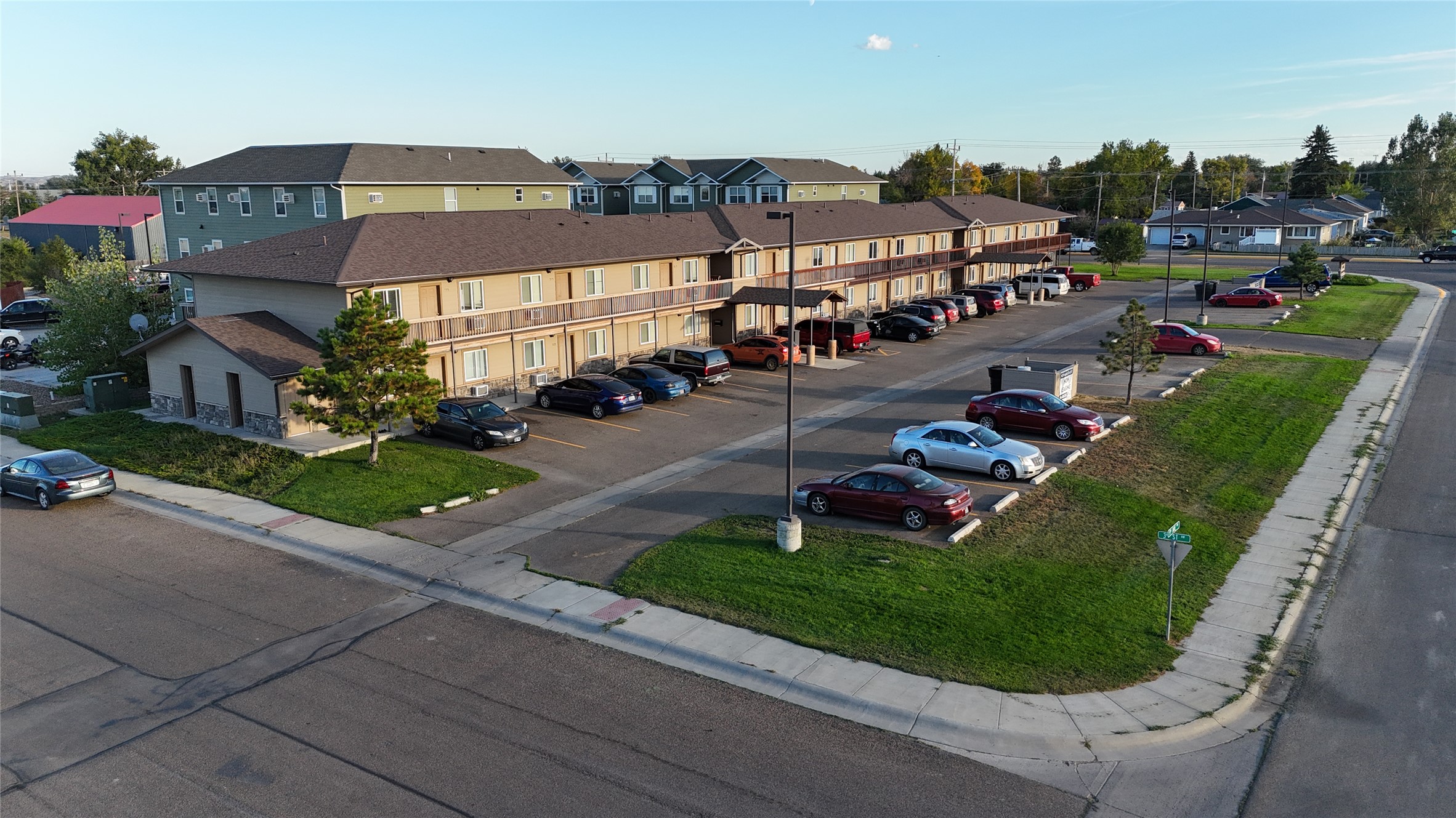 201 9th Avenue Nw Property Photo 25