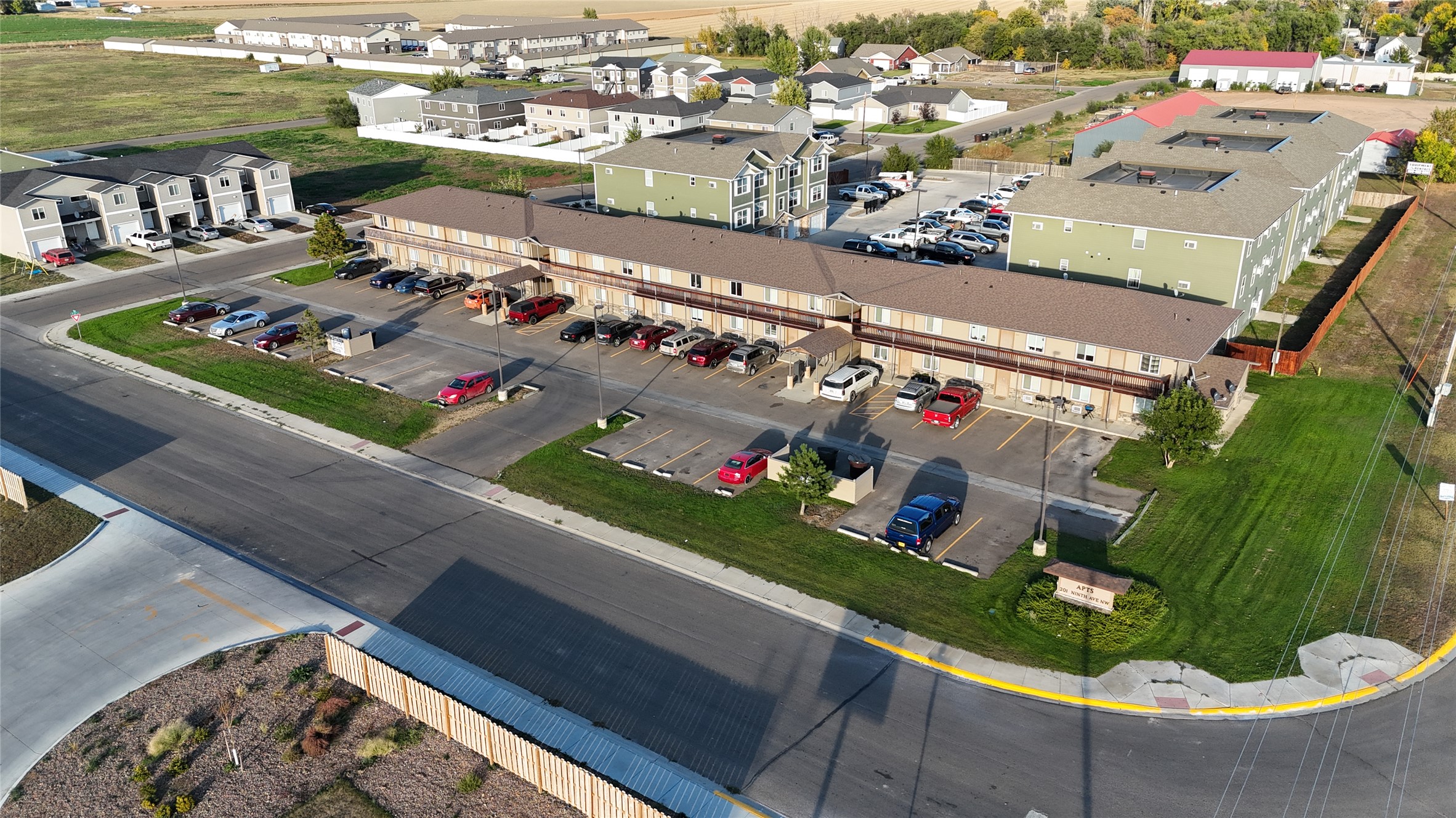 201 9th Avenue Nw Property Photo 63