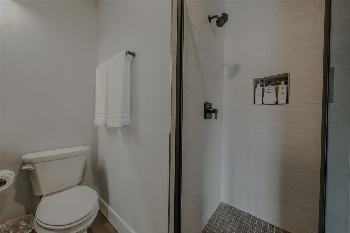 207 Stoner Loop A Property Photo 71