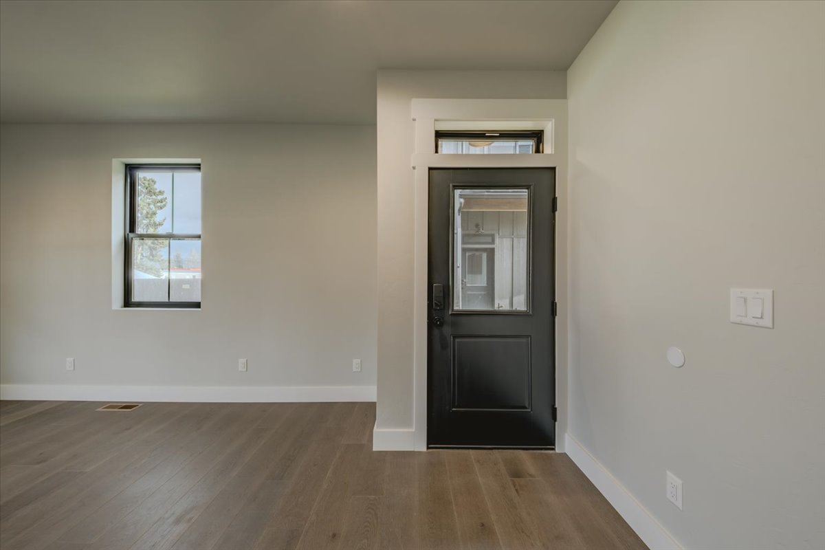 207 Stoner Loop A Property Photo 165