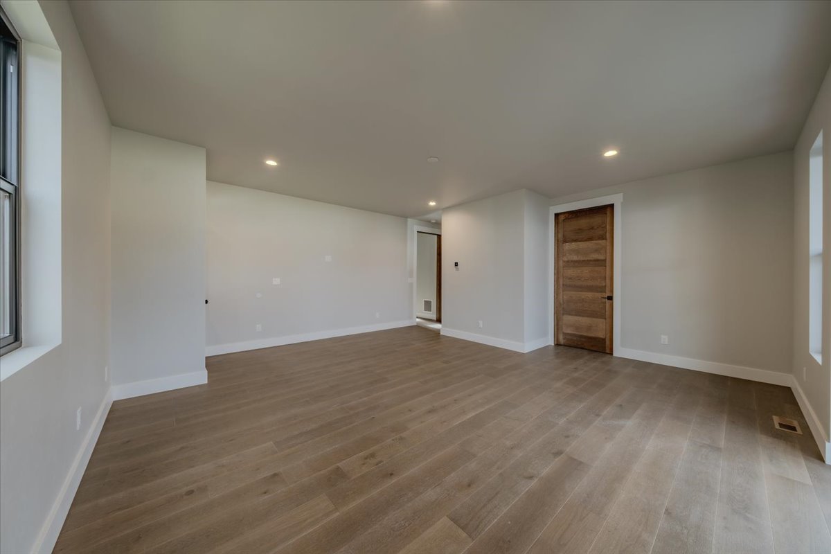 207 Stoner Loop A Property Photo 166