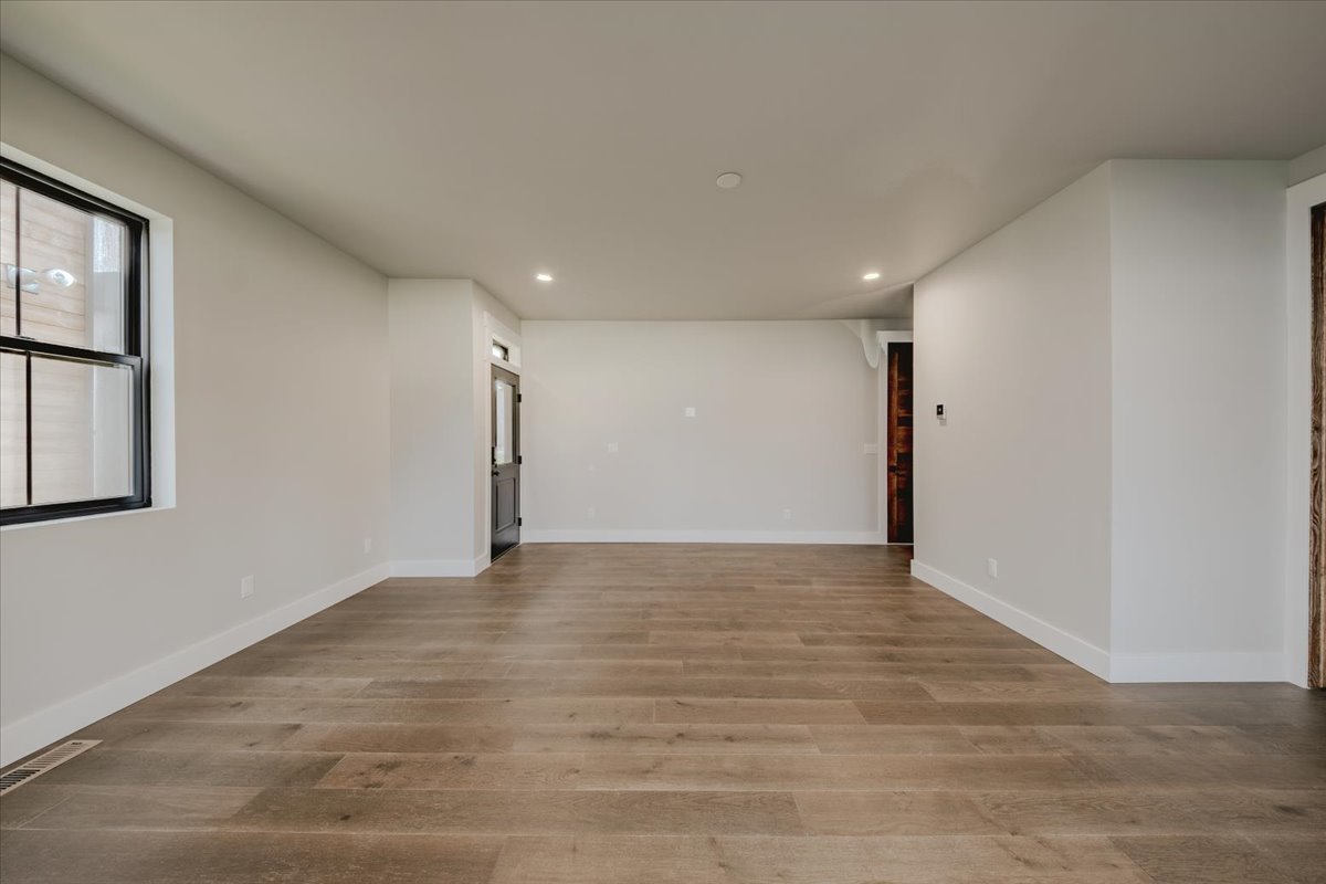207 Stoner Loop A Property Photo 167