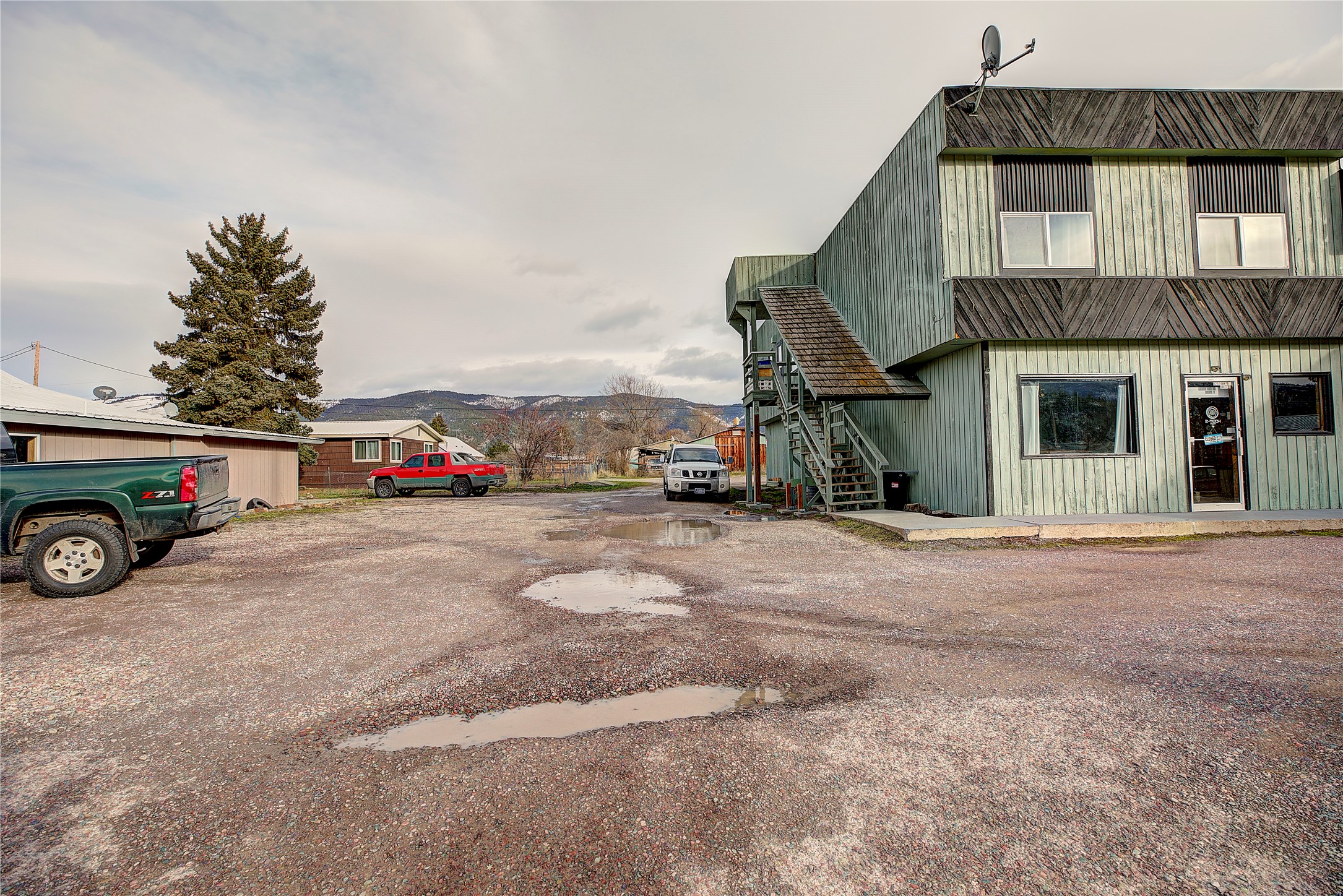 92524 Us Highway 93 Property Photo 2