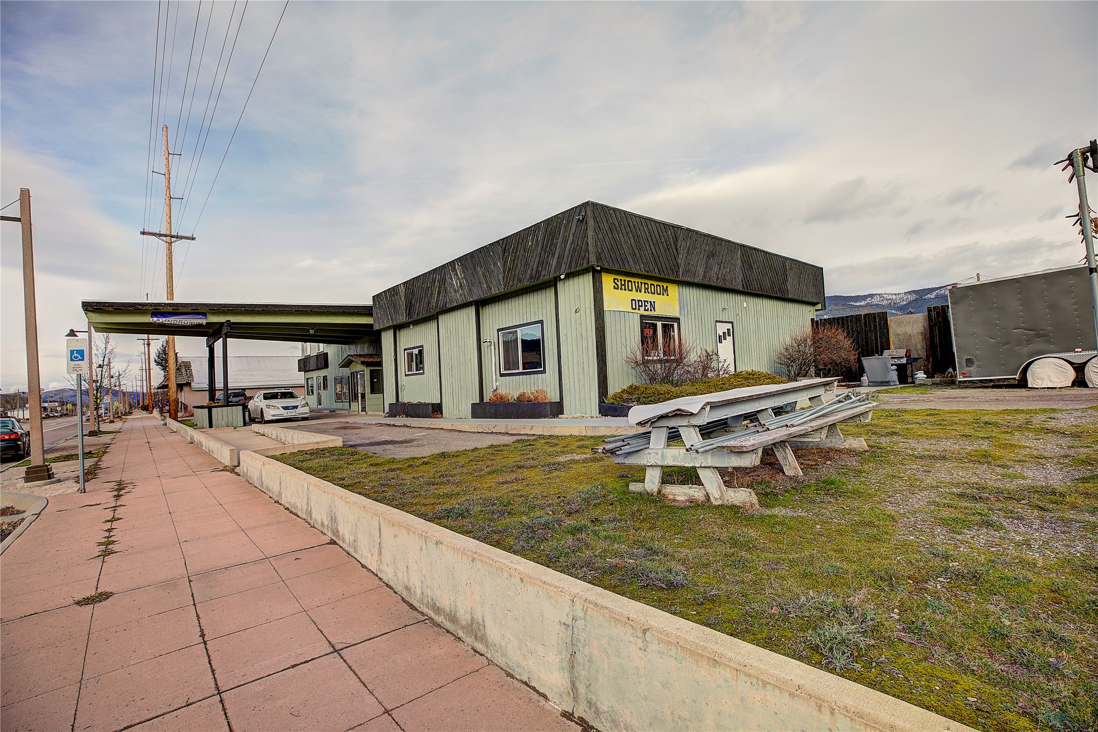 92524 Us Highway 93 Property Photo 4
