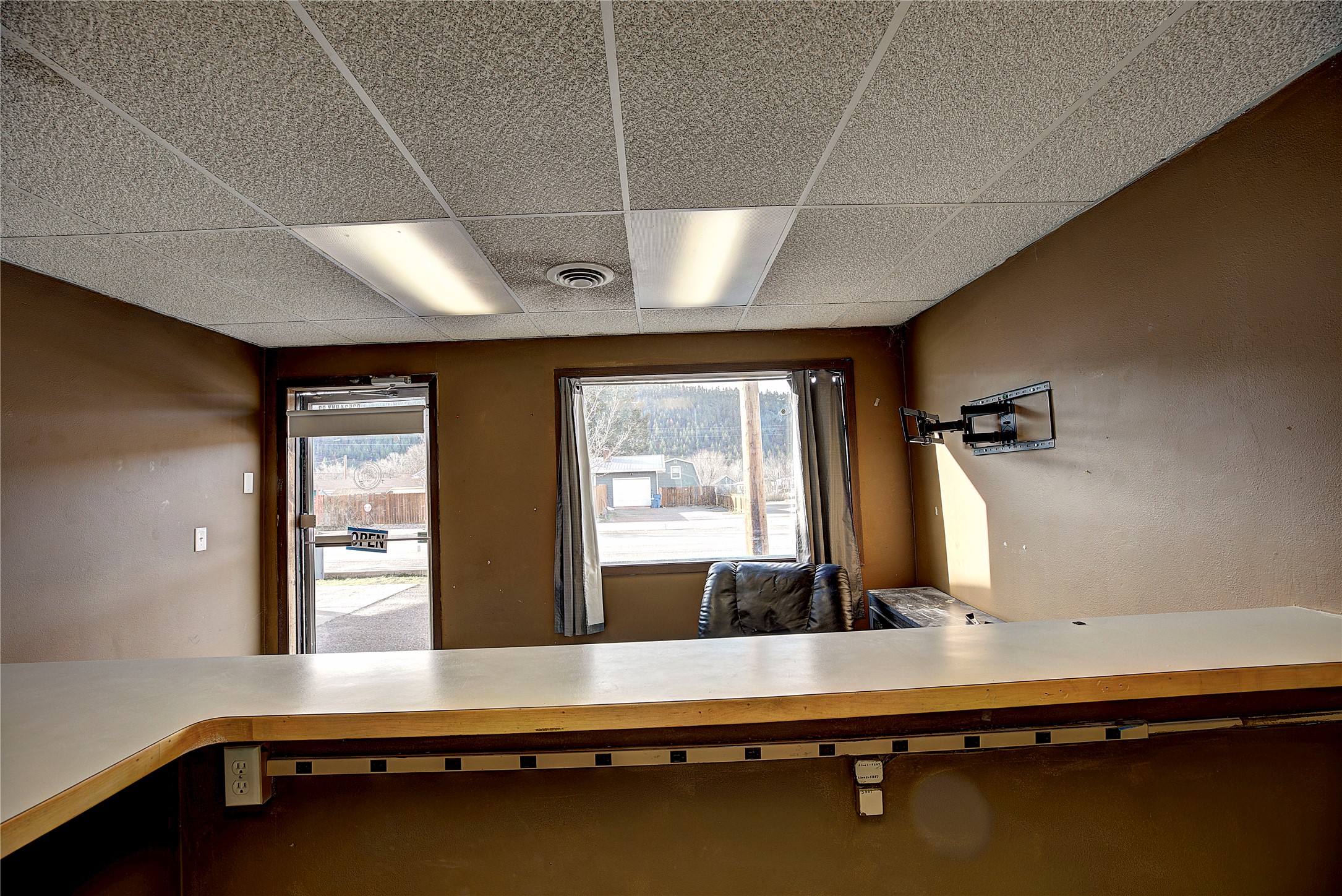 92524 Us Highway 93 Property Photo 38