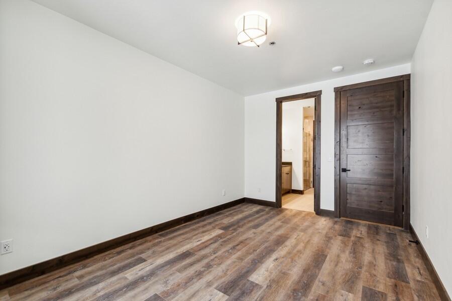 317 Akers Lane E Property Photo 15