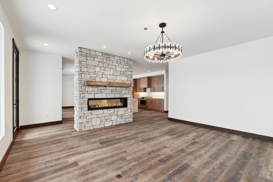 317 Akers Lane G Property Photo 14