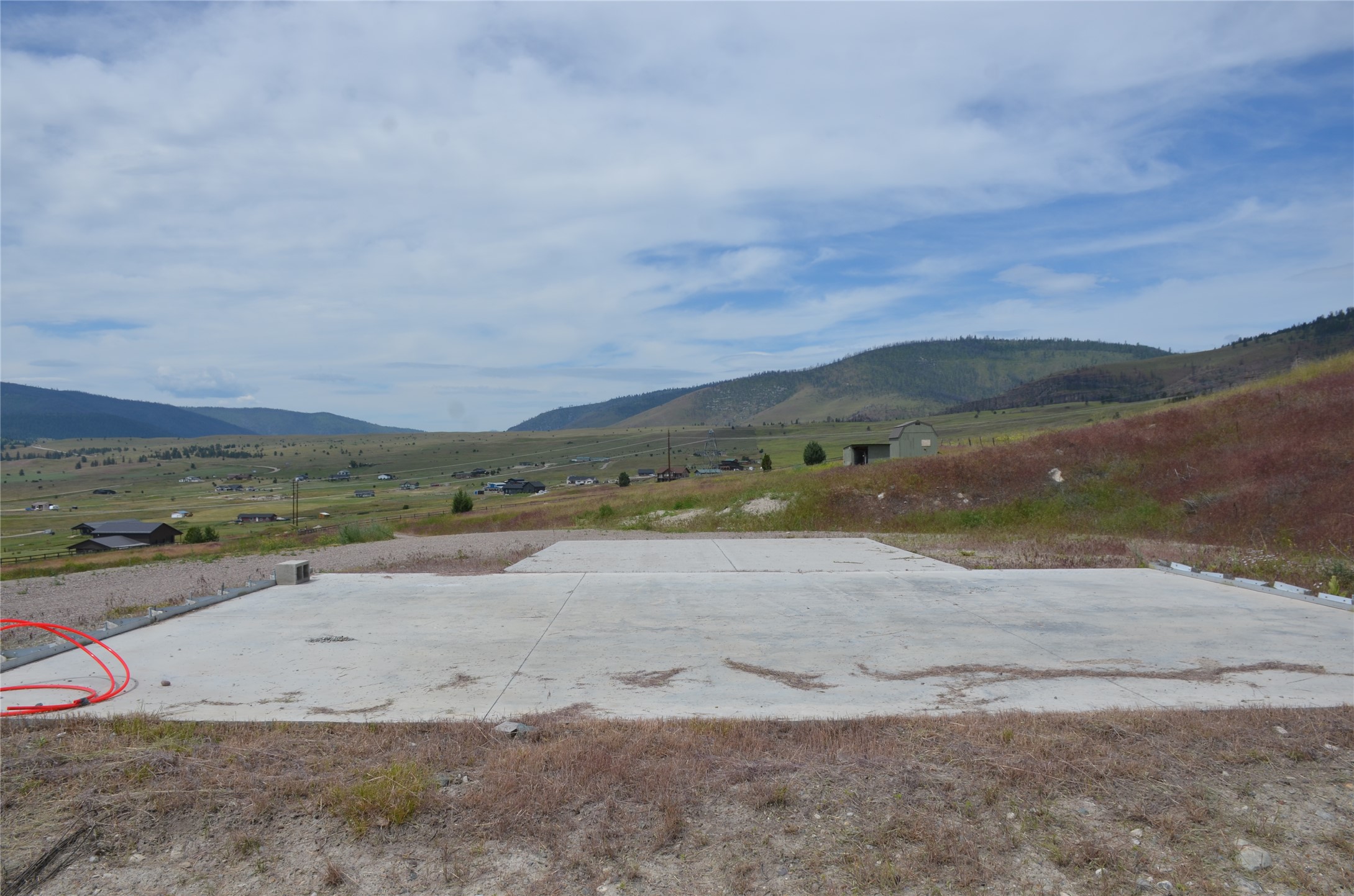 25582 Left Hand Drive Property Photo 16