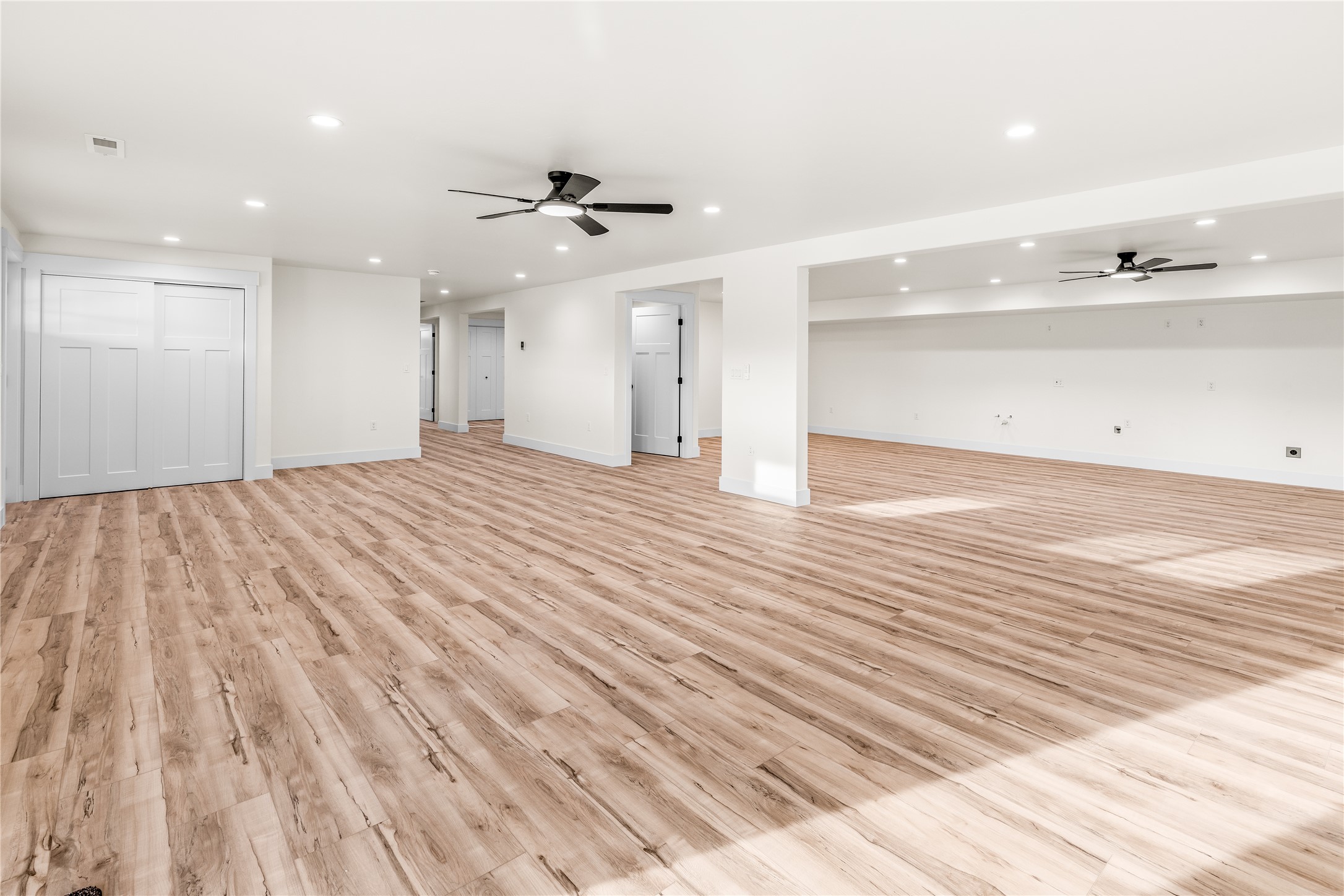 25582 Left Hand Drive Property Photo 34