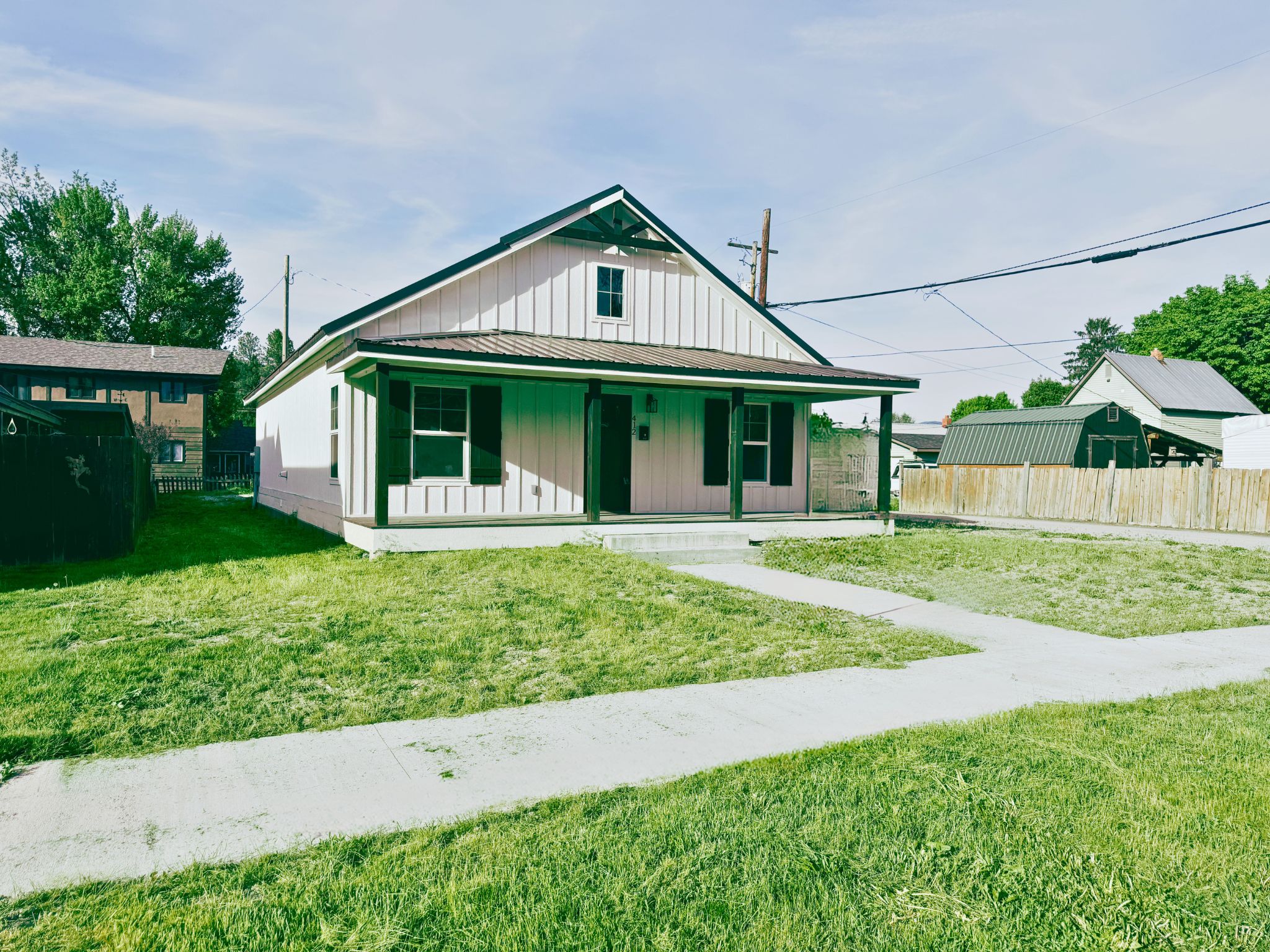 412 W 4th Street Property Photo 1