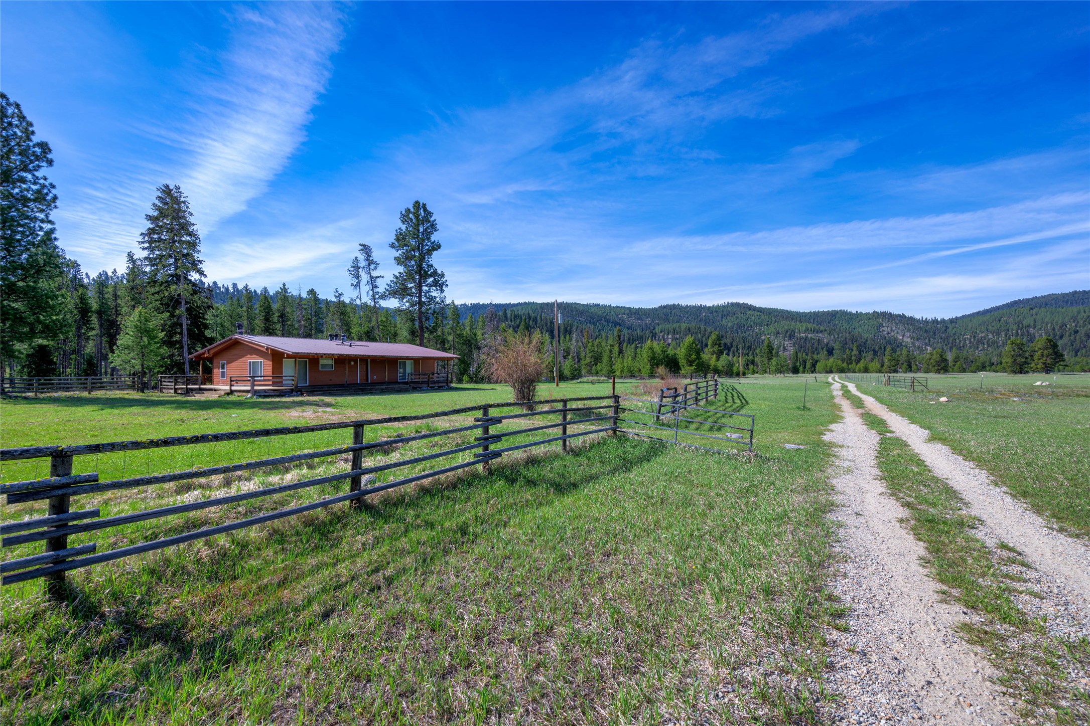 2766 E Fork Road Property Photo 3