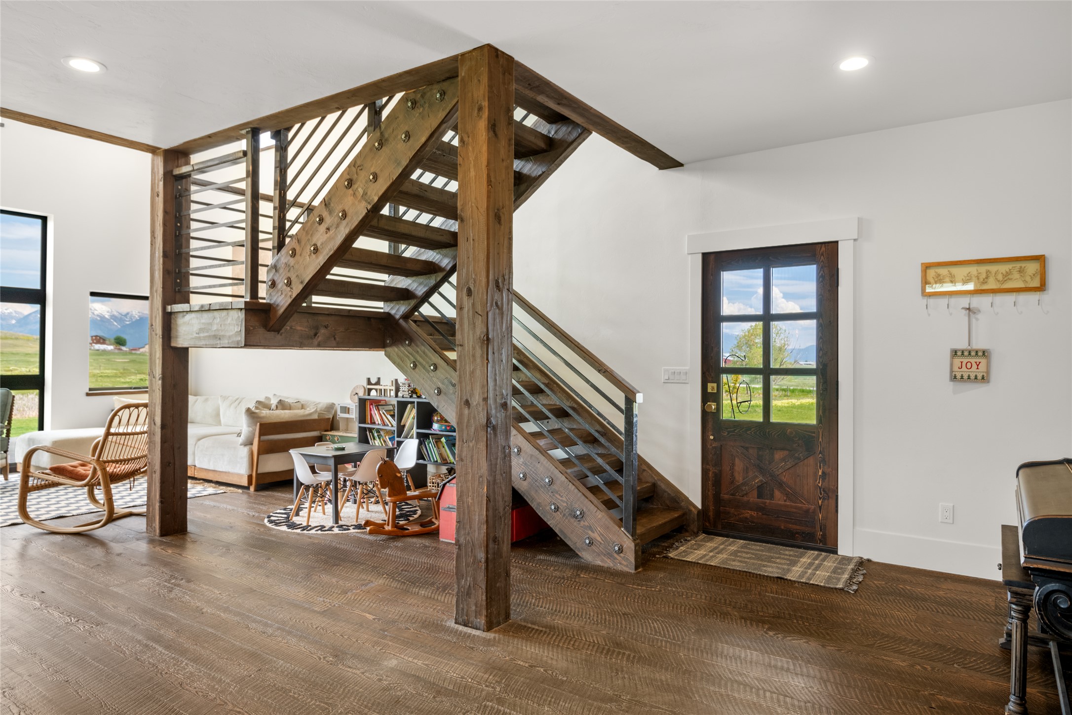 42730 Ridgeway Road Property Photo 4
