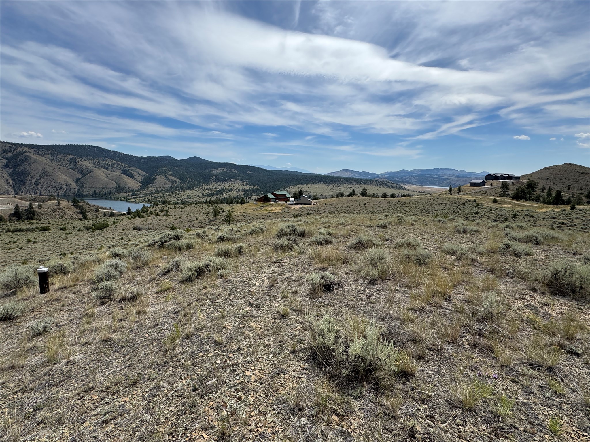 5255 Overlook Way Property Photo 4