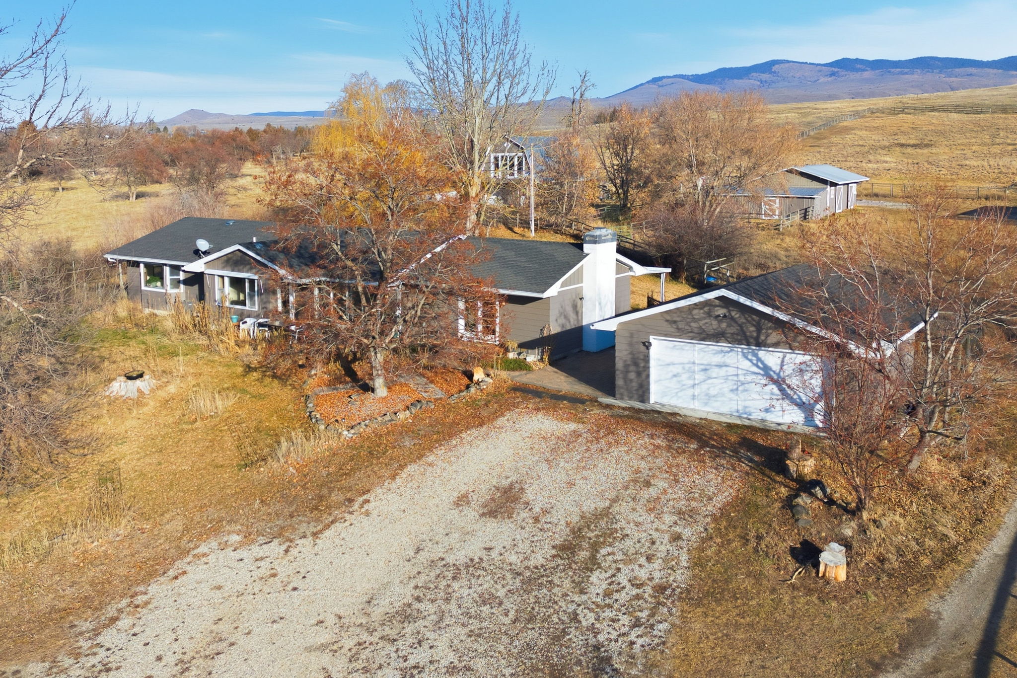 1948 Mountain View Orchard Road Property Photo 1