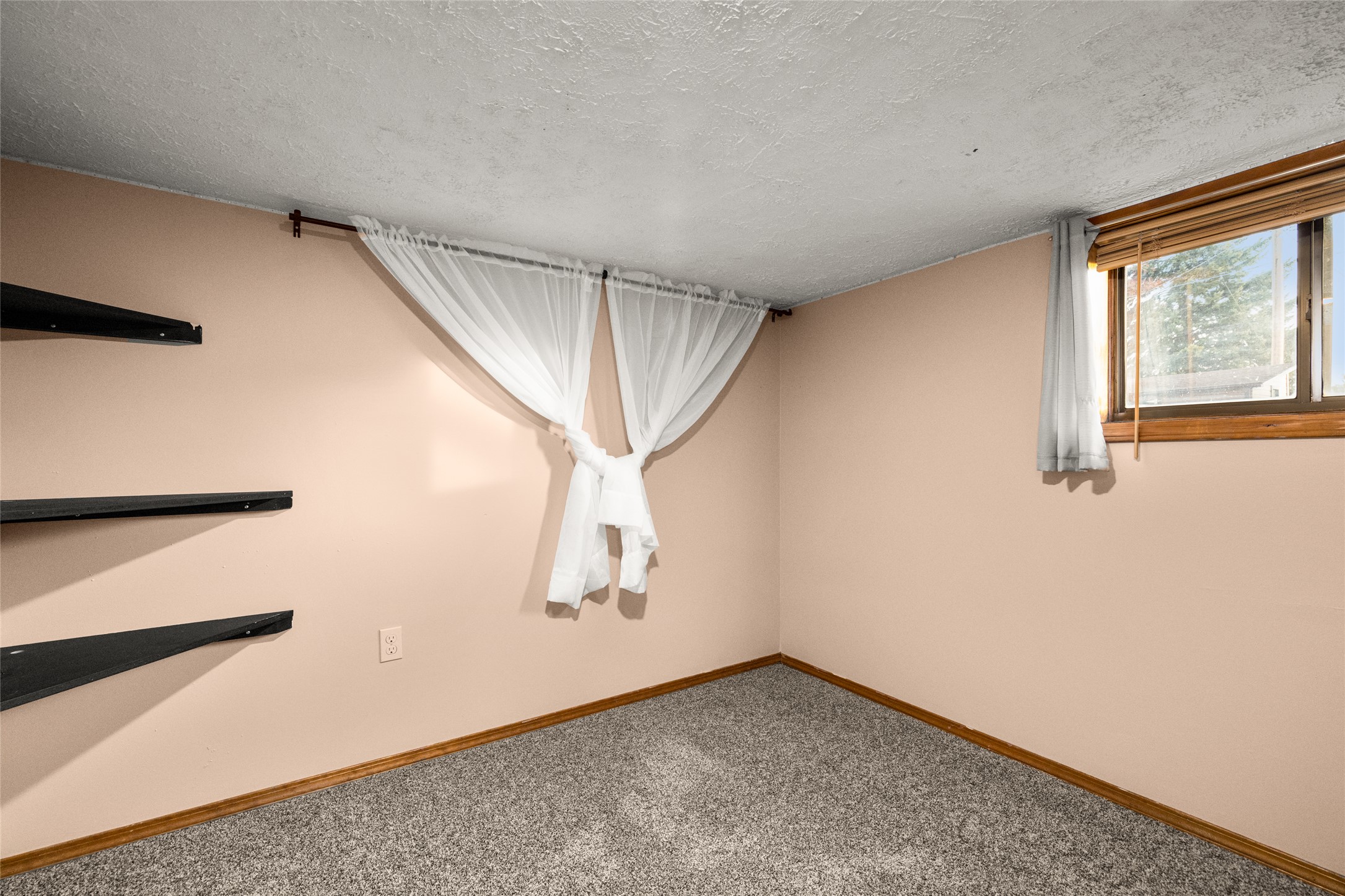 602 5th Avenue E Property Photo 38