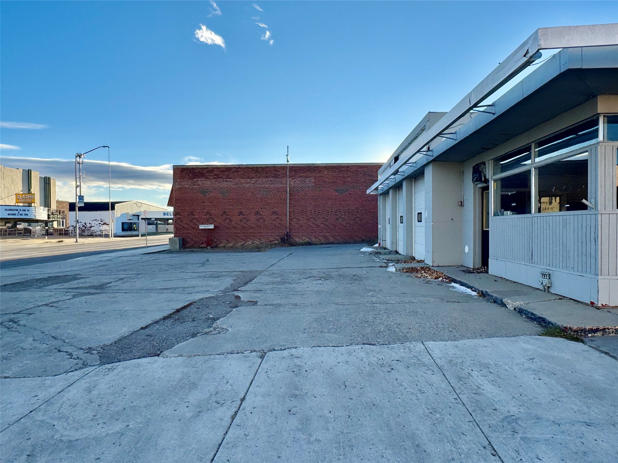 100 E Main Street Property Photo 8