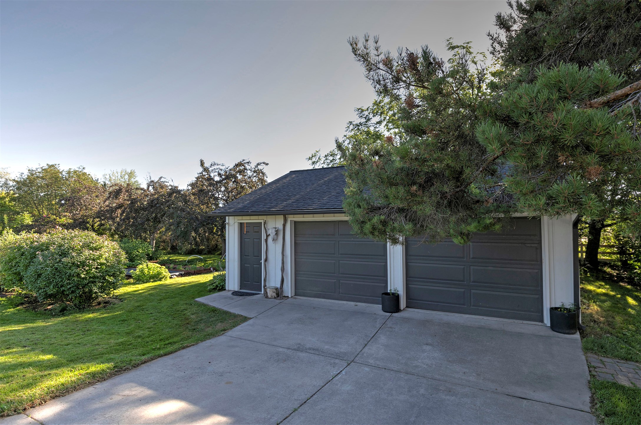 2300 Flynn Lane Property Photo 46