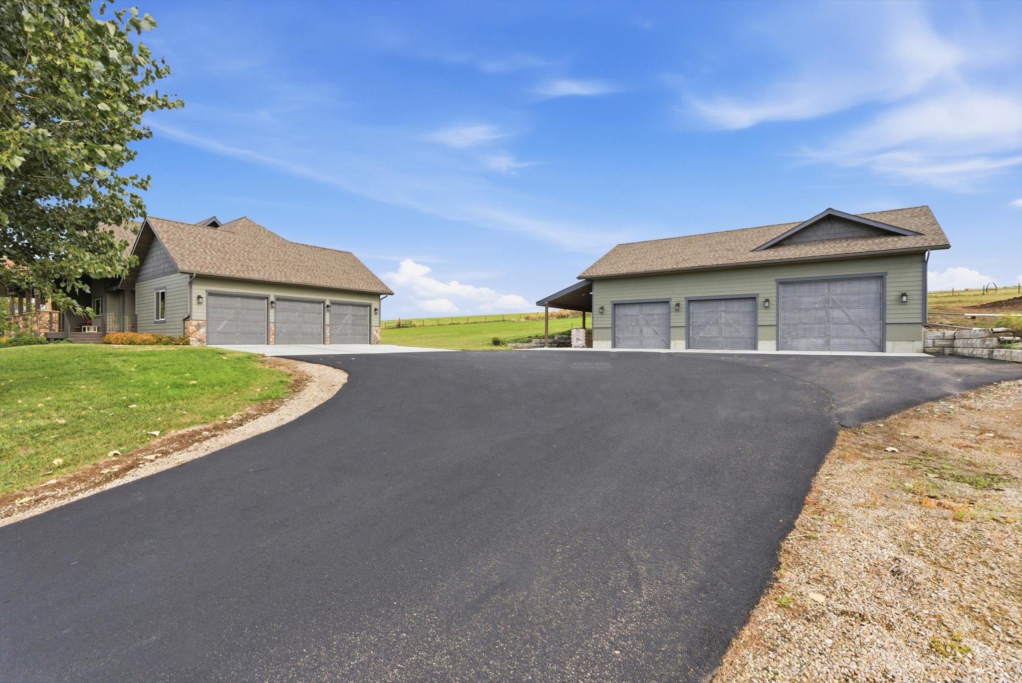 2074 Desperado Trail Property Photo 5