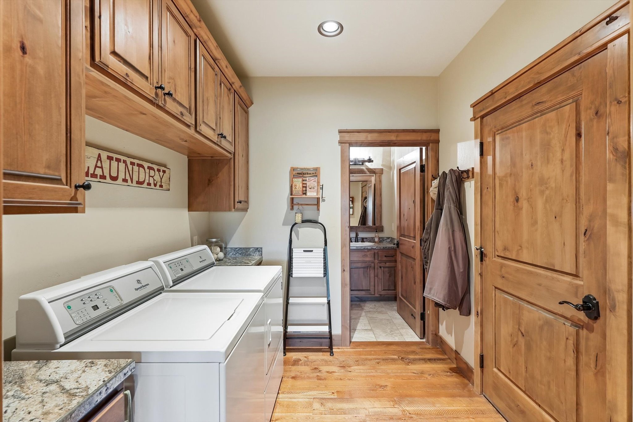 2074 Desperado Trail Property Photo 28