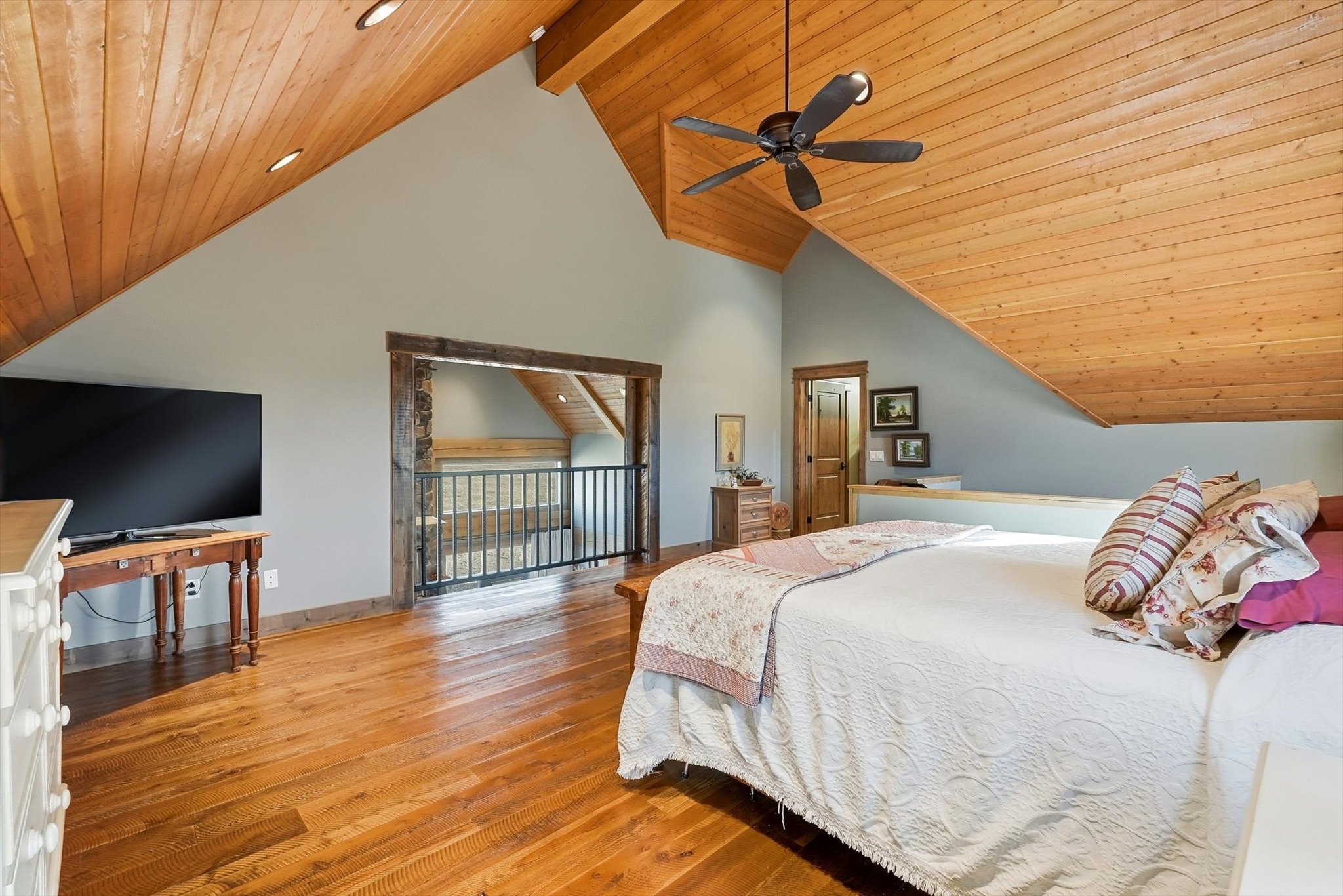 2074 Desperado Trail Property Photo 34