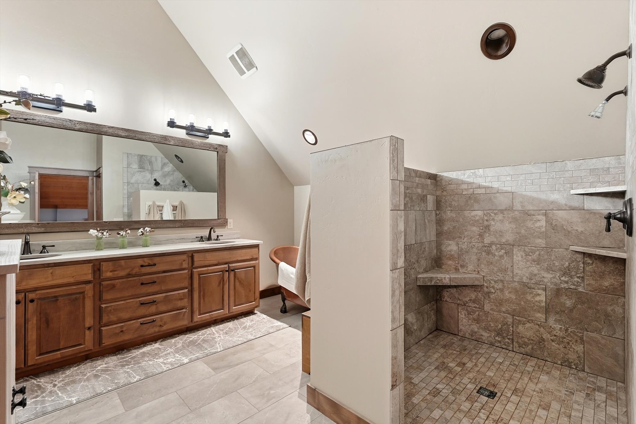 2074 Desperado Trail Property Photo 37
