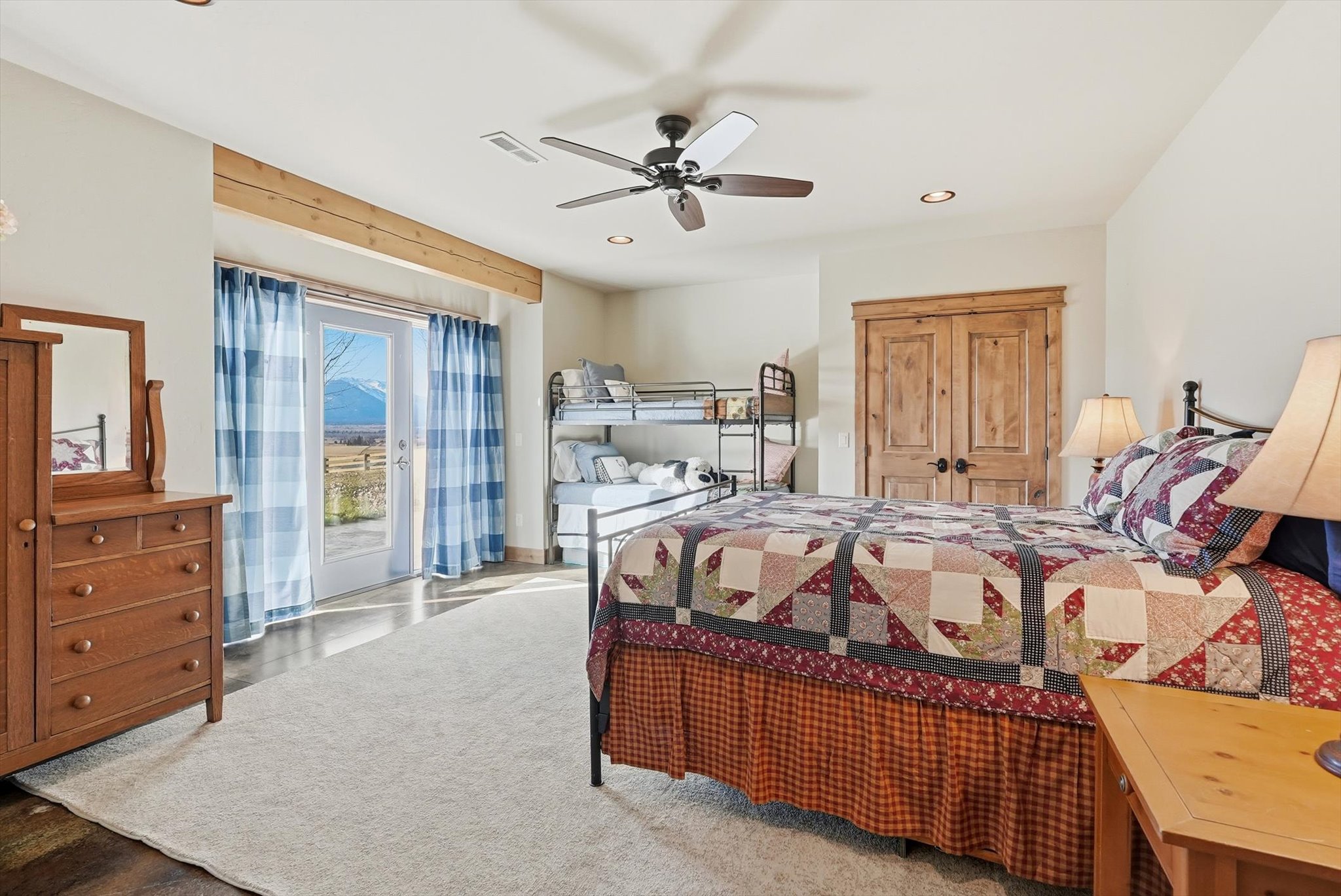 2074 Desperado Trail Property Photo 41