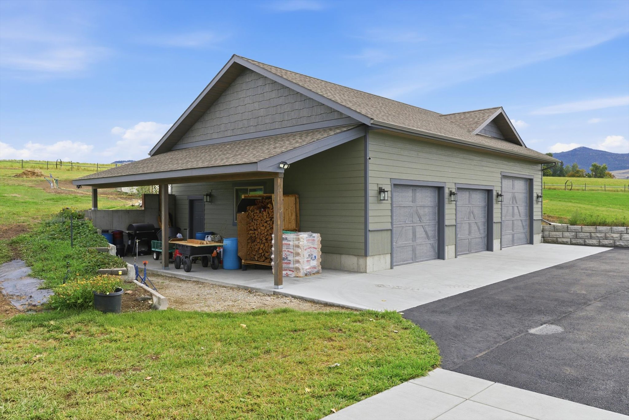 2074 Desperado Trail Property Photo 66