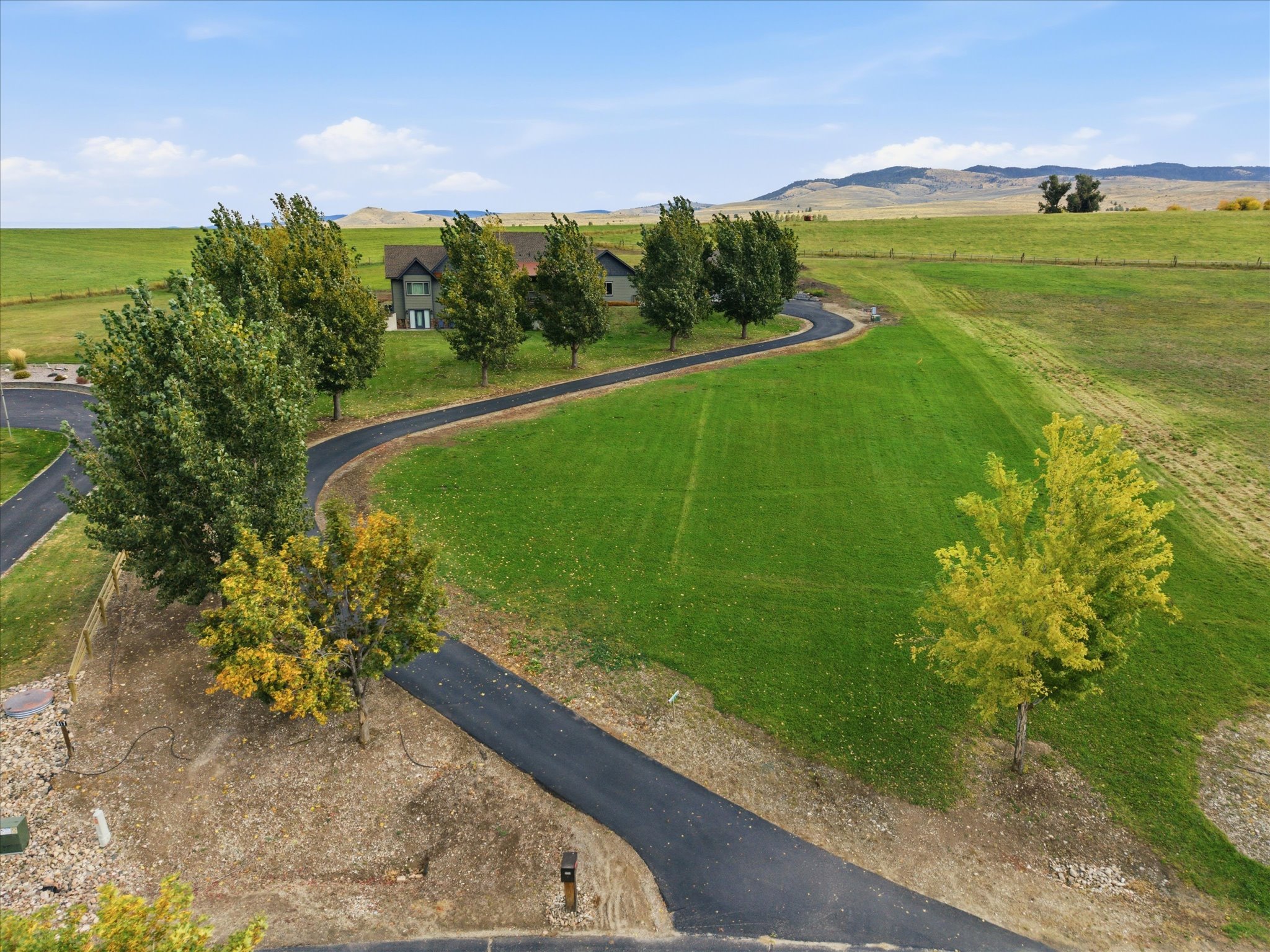 2074 Desperado Trail Property Photo 68