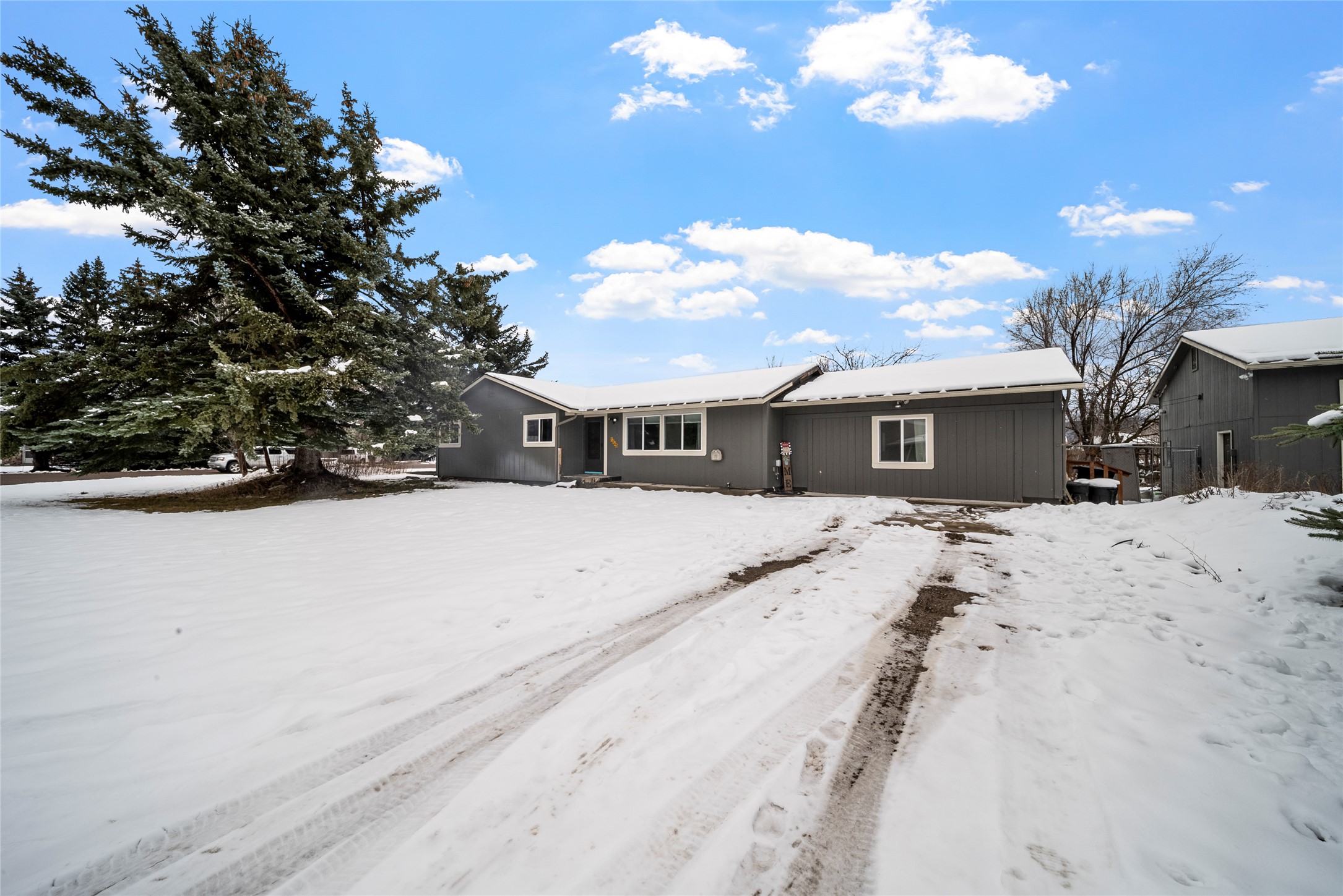 1545 Lehi Lane Property Photo 1