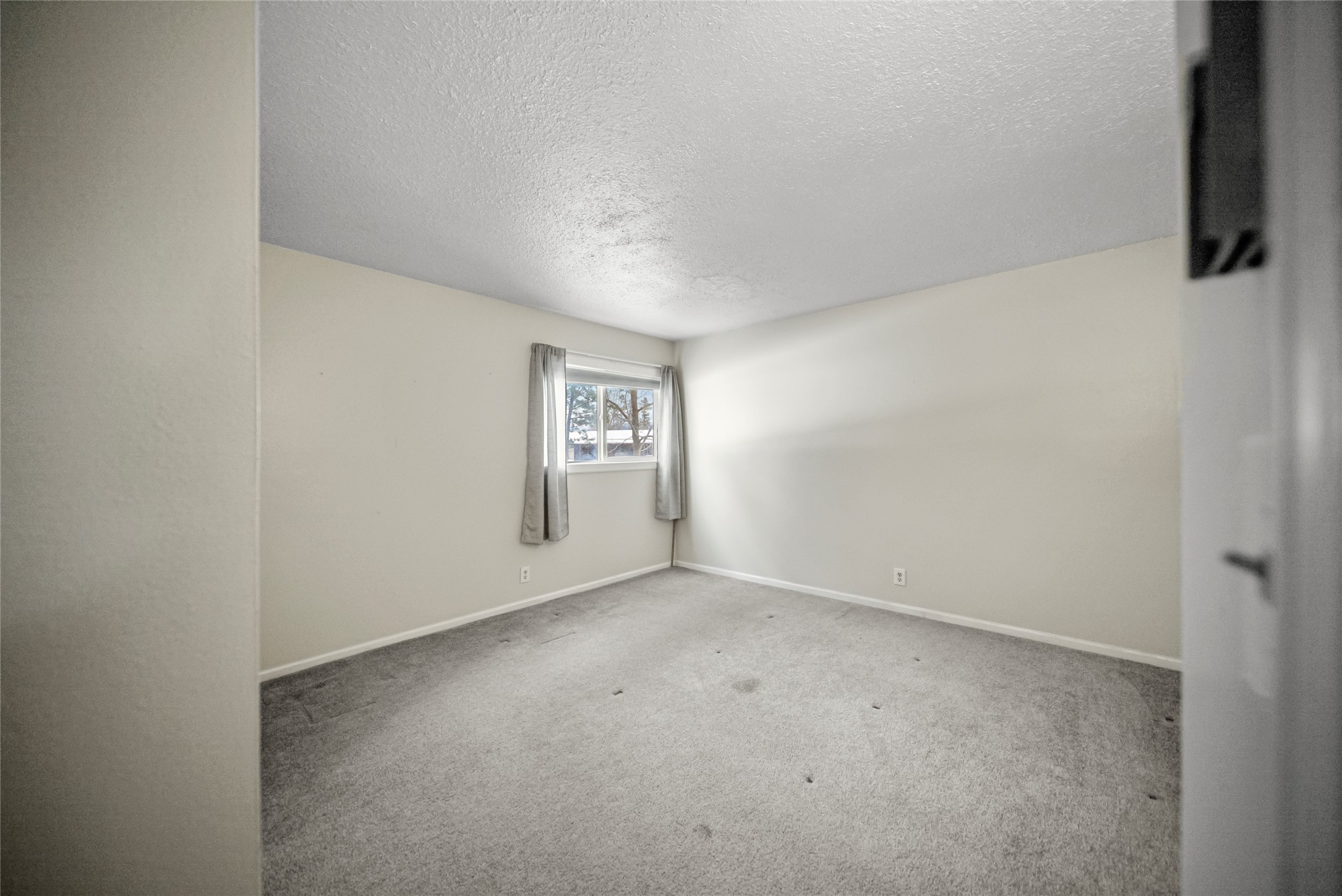 1545 Lehi Lane Property Photo 20