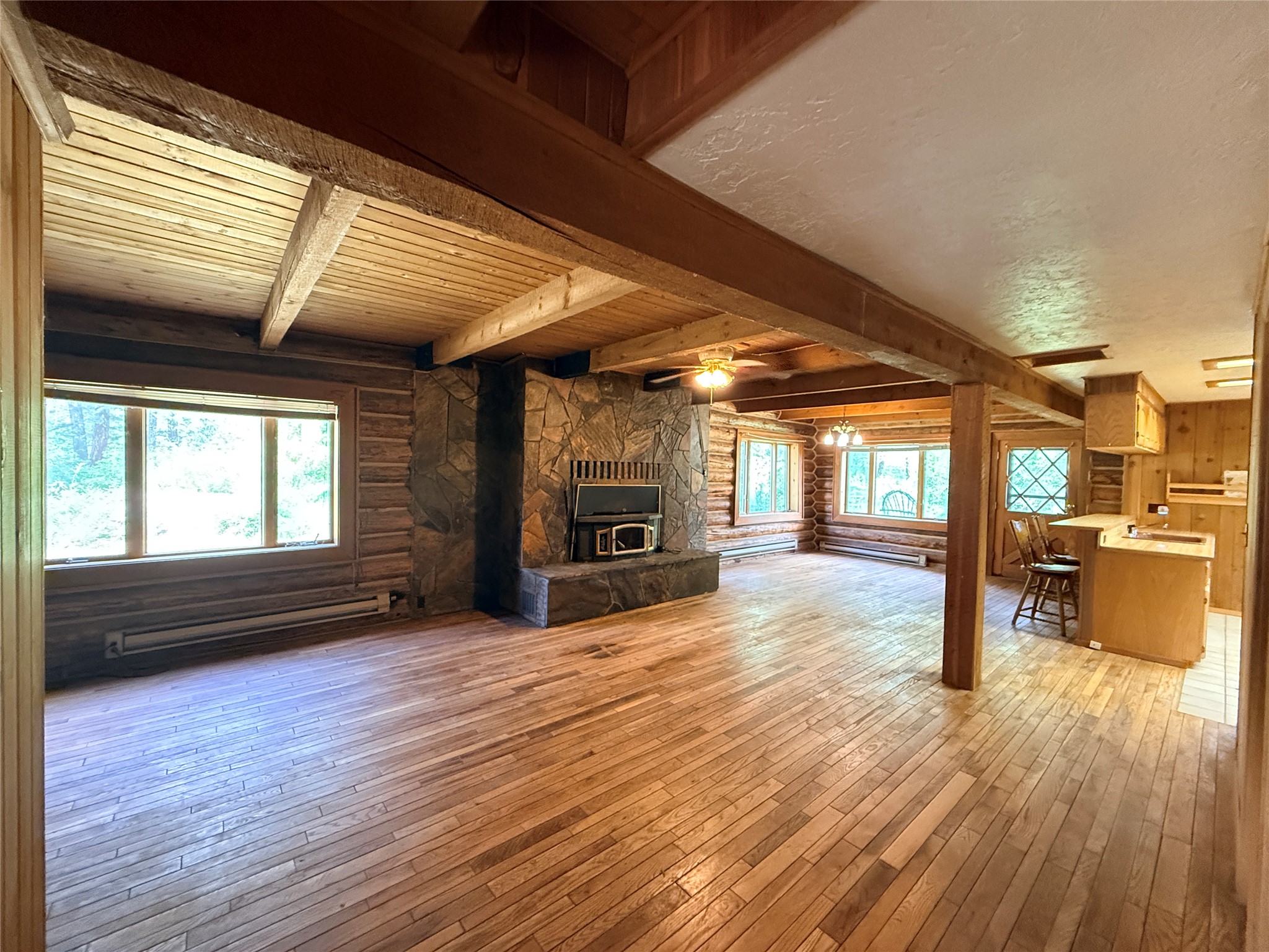 6599 Mt Highway 200 Property Photo 9